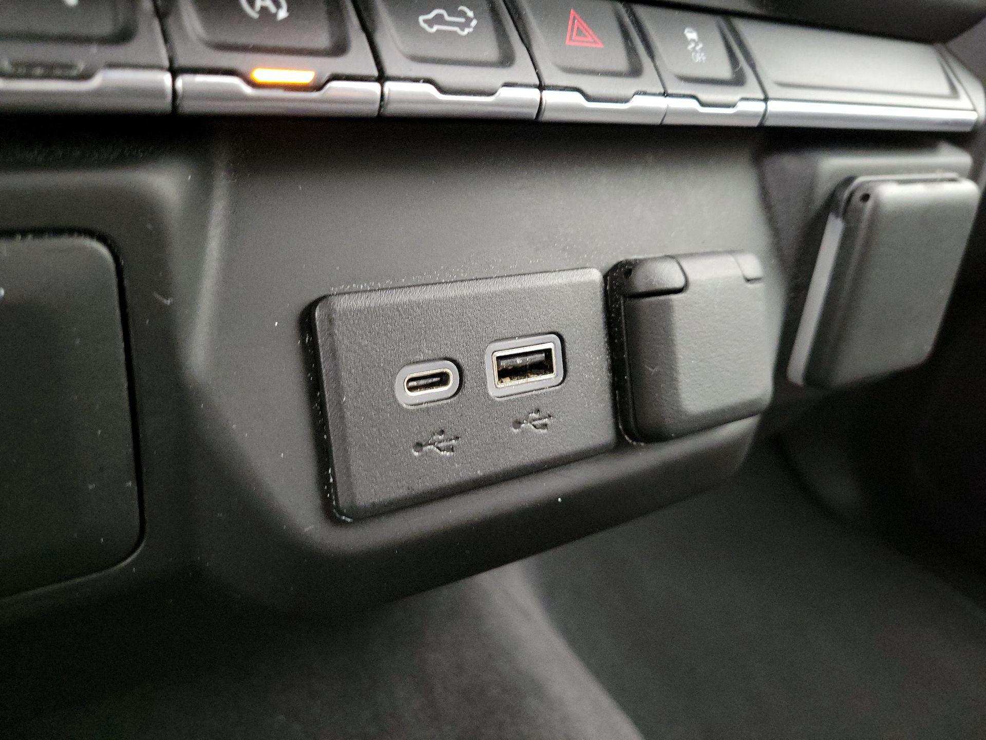 Thumbnail: 2022 Chevrolet Silverado 1500 - 18