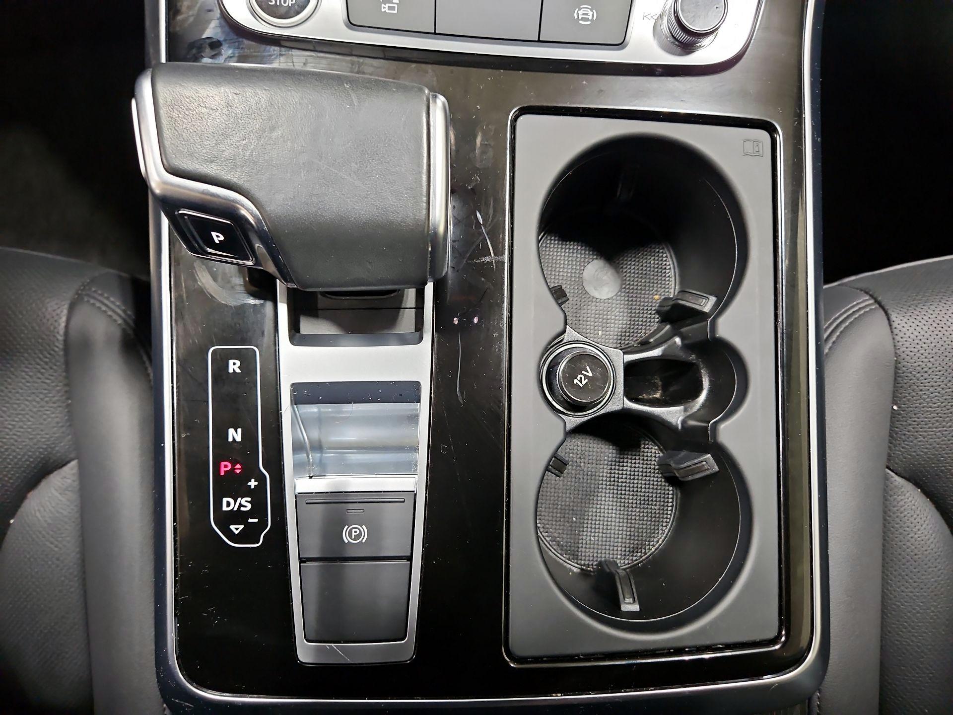 Thumbnail: 2022 Audi Q7 - 18