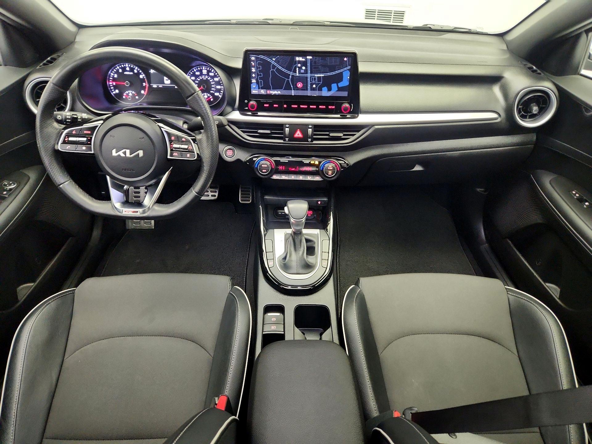 Thumbnail: 2024 Kia Forte - 9