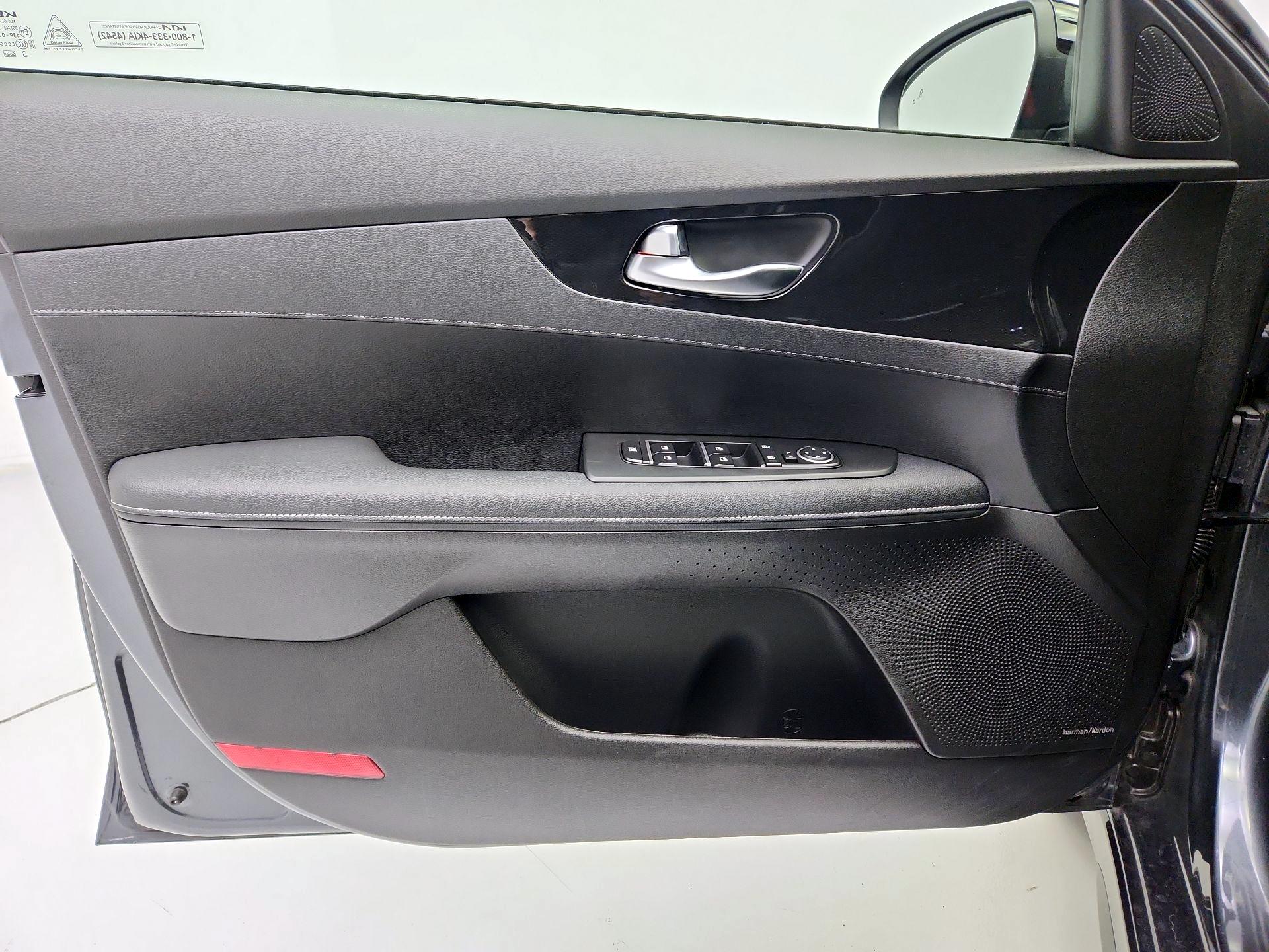 Thumbnail: 2024 Kia Forte - 12