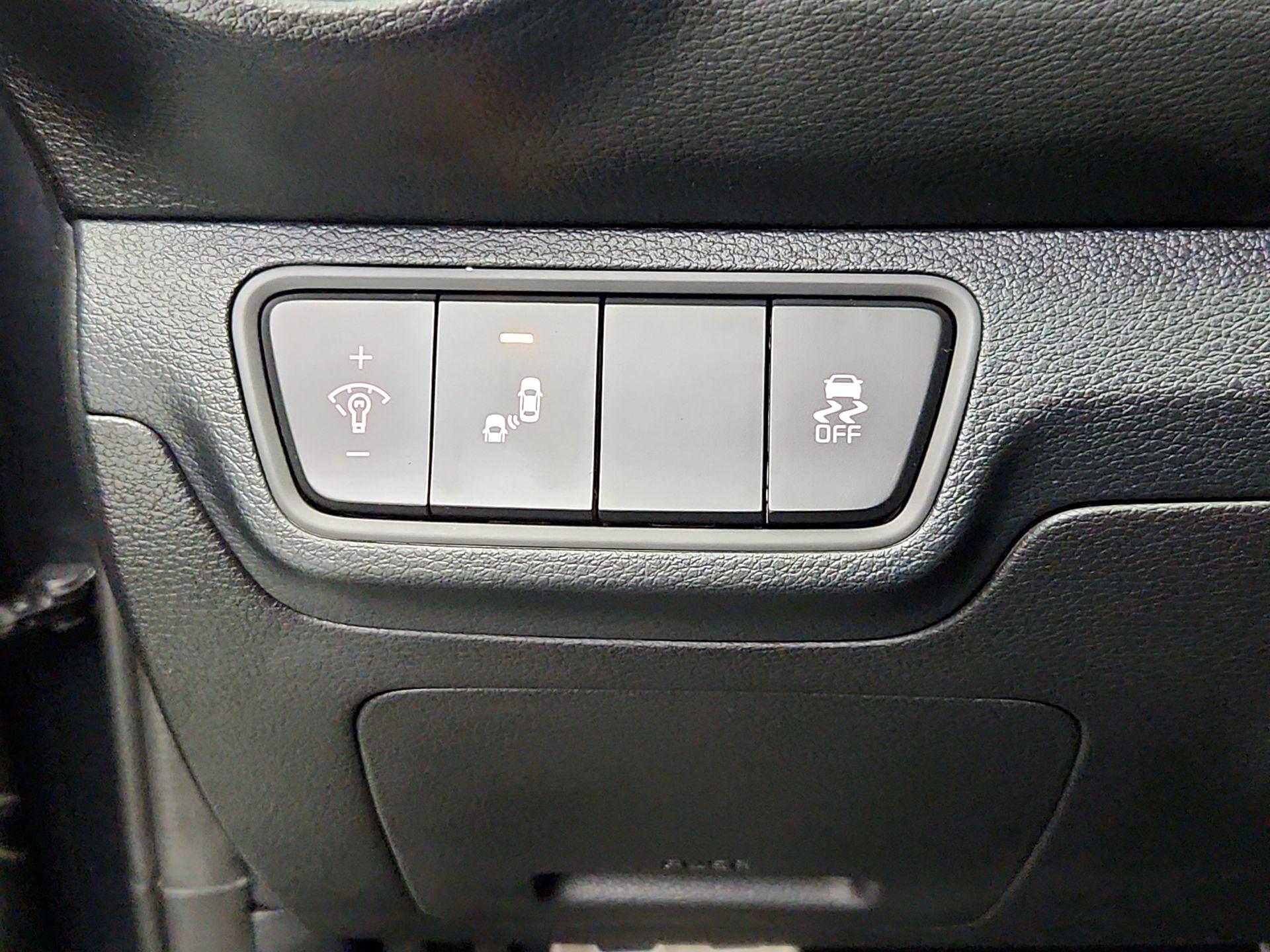 Thumbnail: 2024 Kia Forte - 13