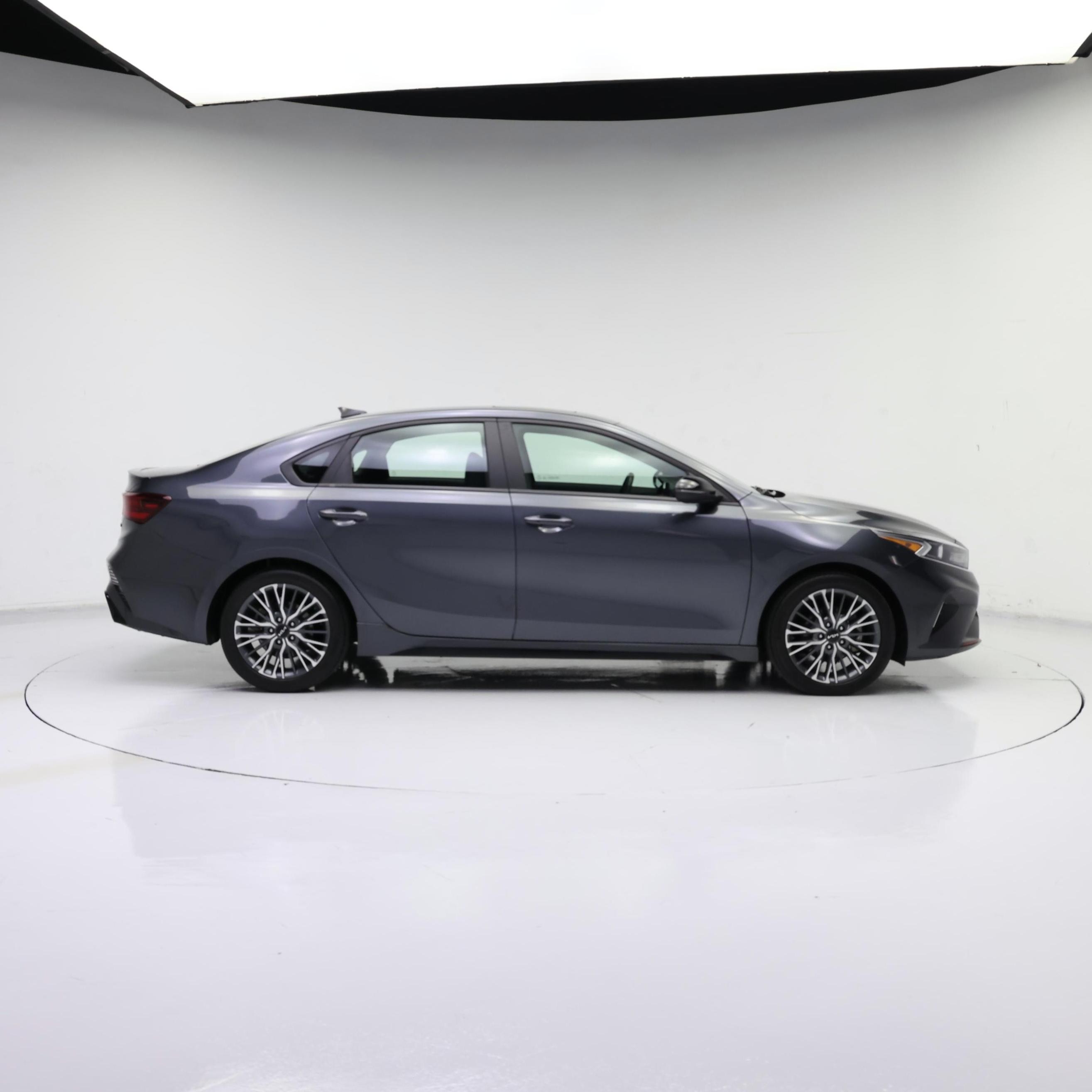 Thumbnail: 2024 Kia Forte - 7