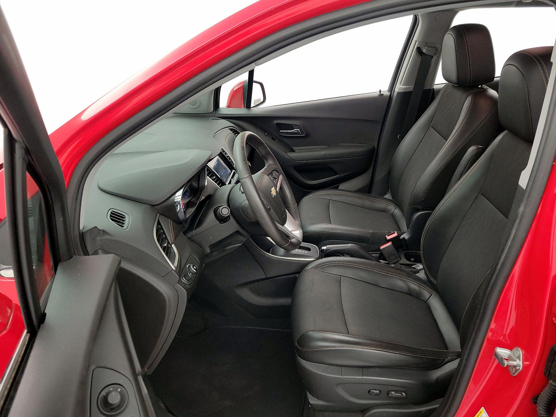 Thumbnail: 2018 Chevrolet Trax - 11