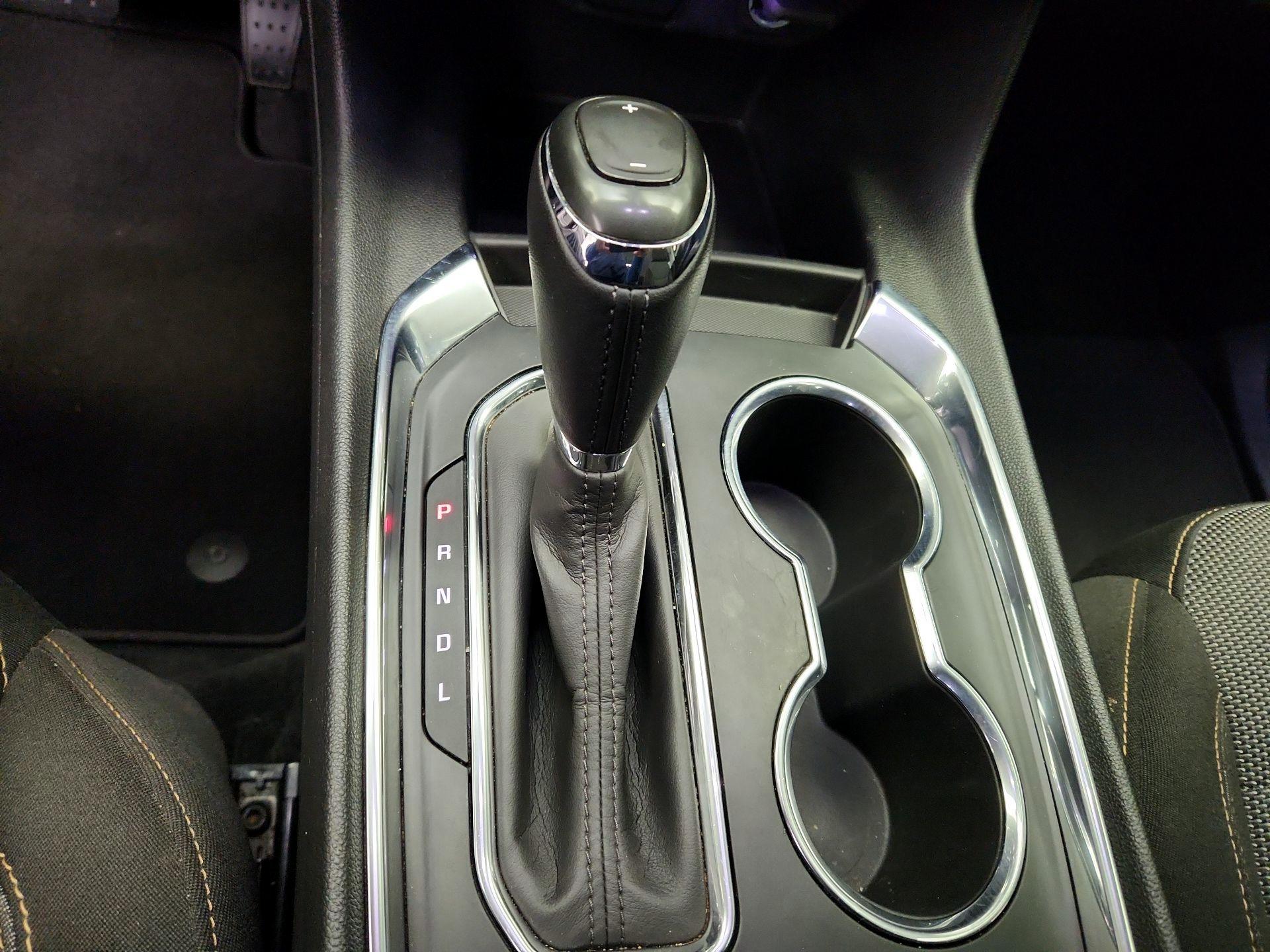 Thumbnail: 2020 Chevrolet Traverse - 17