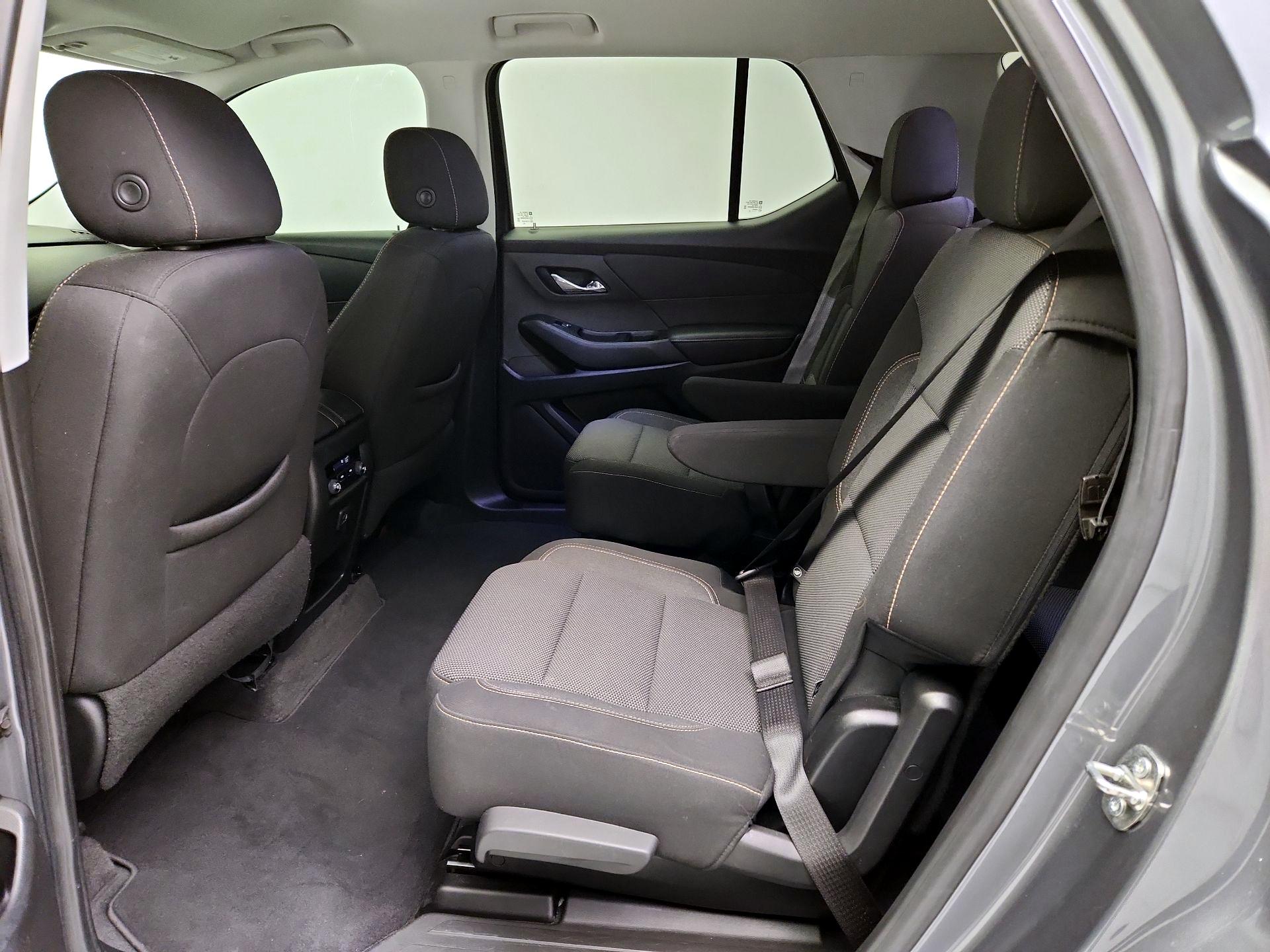 Thumbnail: 2020 Chevrolet Traverse - 19