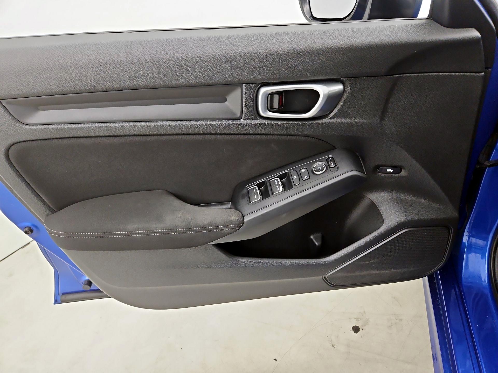 Thumbnail: 2024 Honda Civic - 12