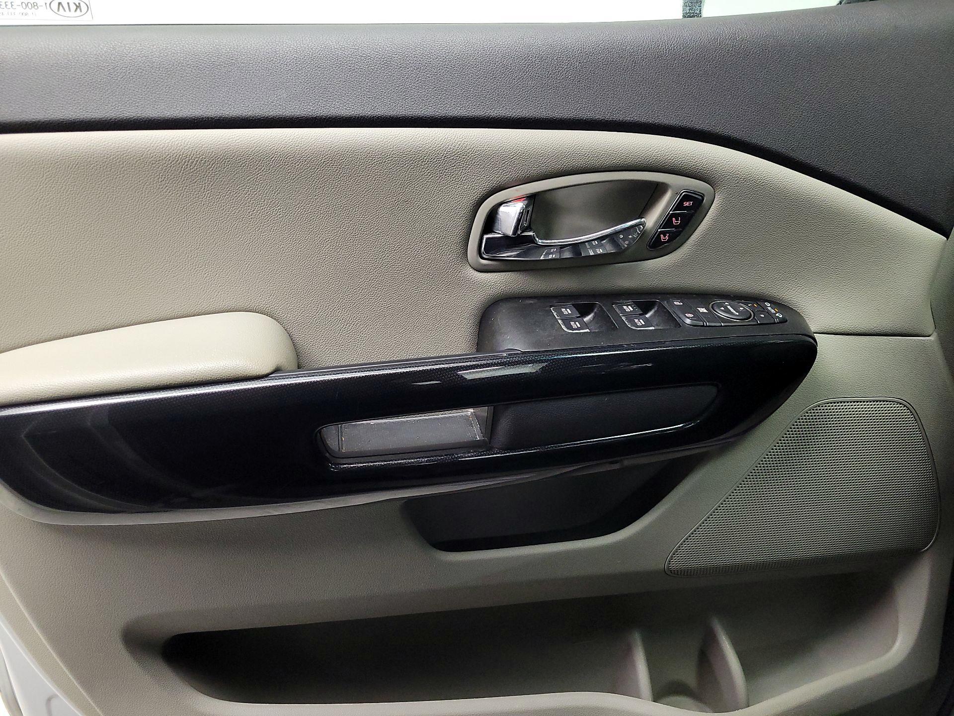 Thumbnail: 2018 Kia Sedona - 12