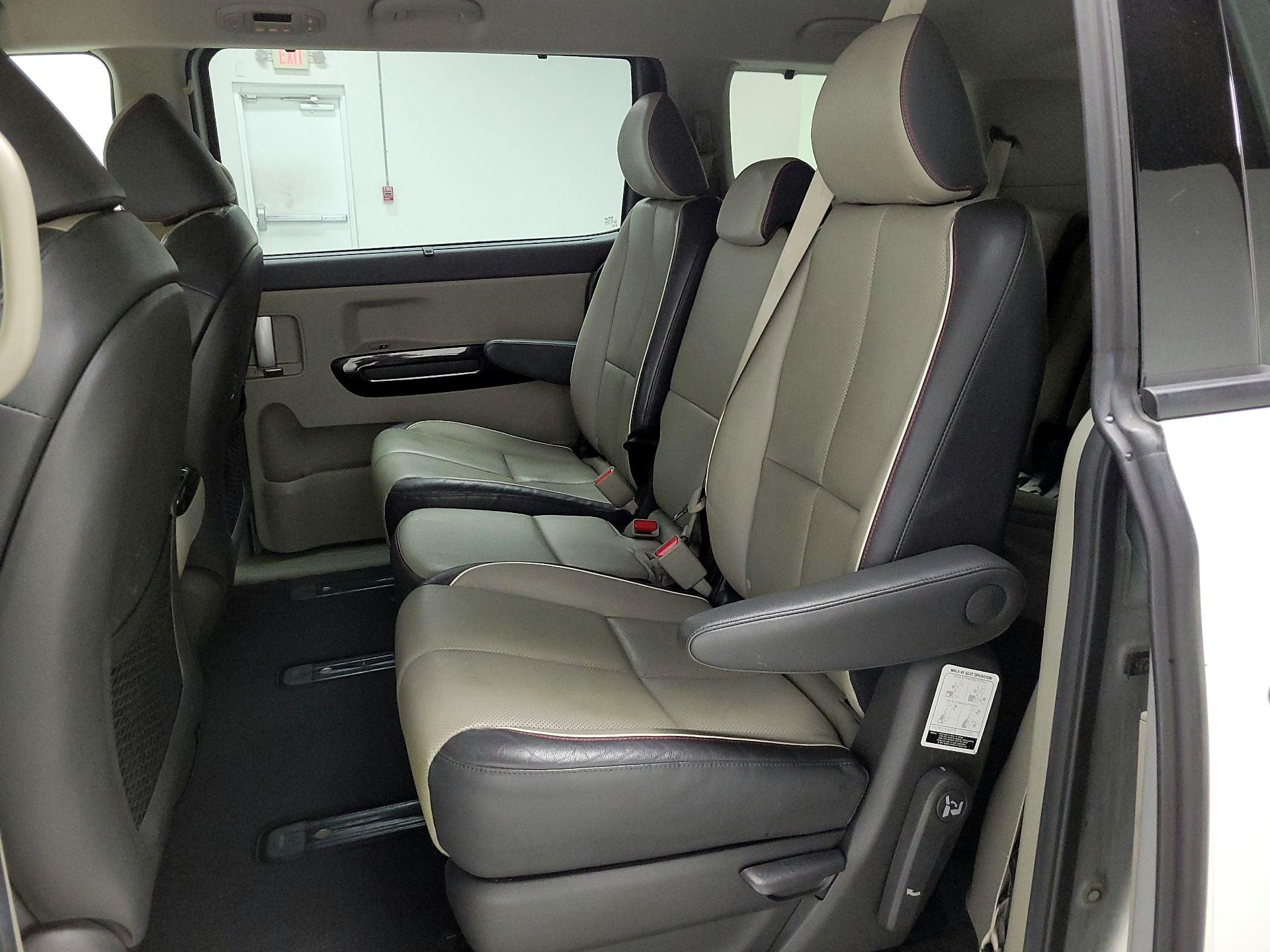 Thumbnail: 2018 Kia Sedona - 19