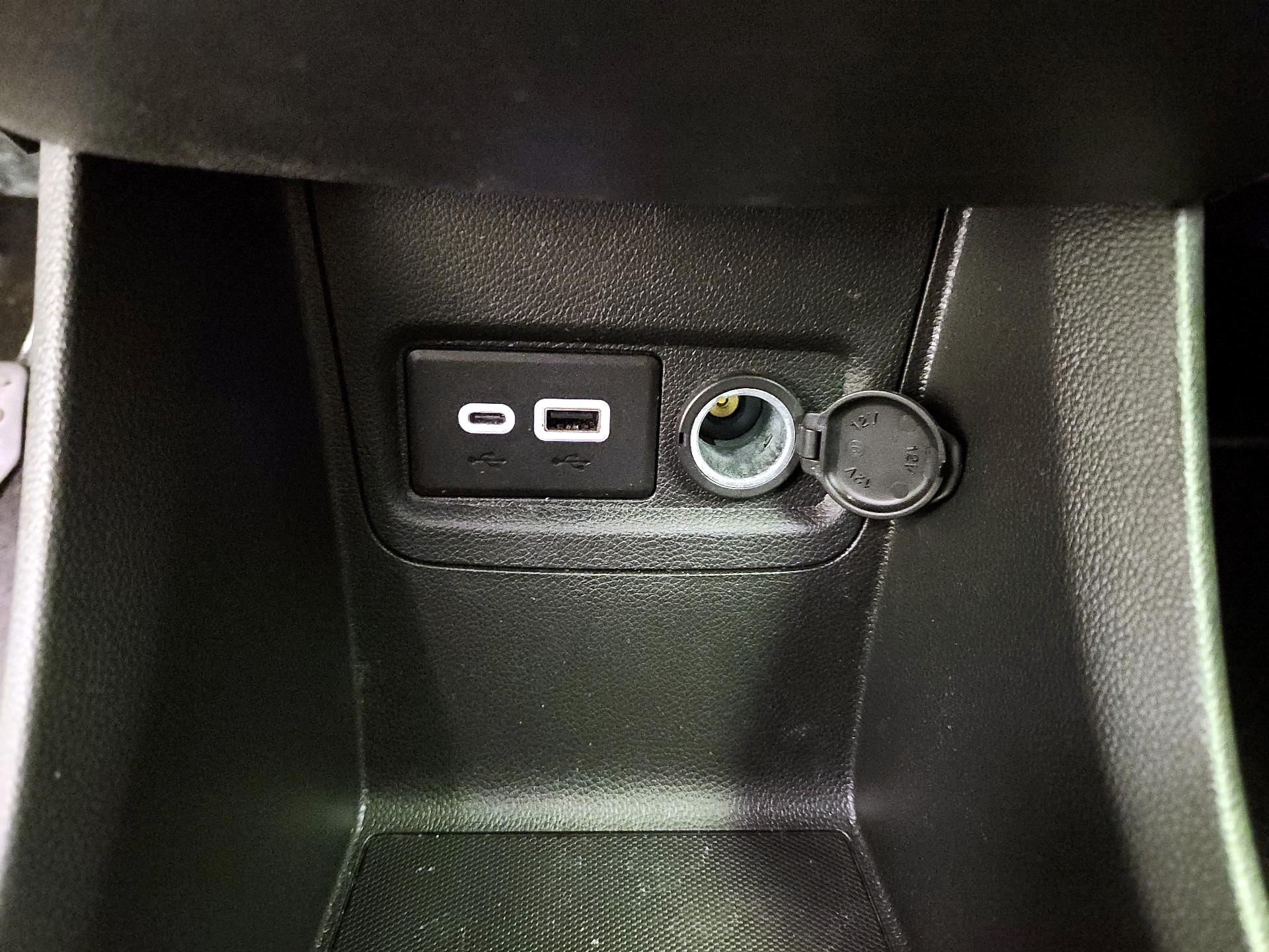 Thumbnail: 2019 Chevrolet Spark - 18