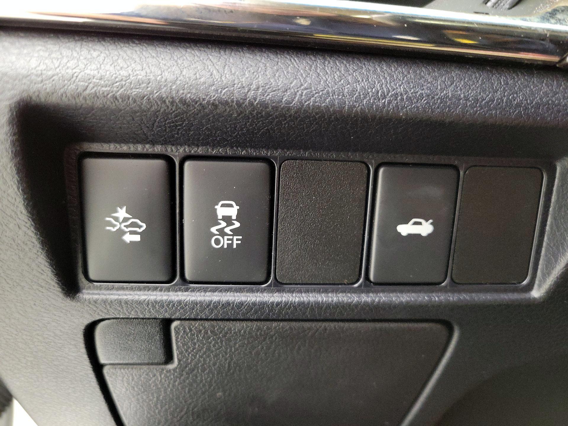 Thumbnail: 2018 Toyota Avalon - 13