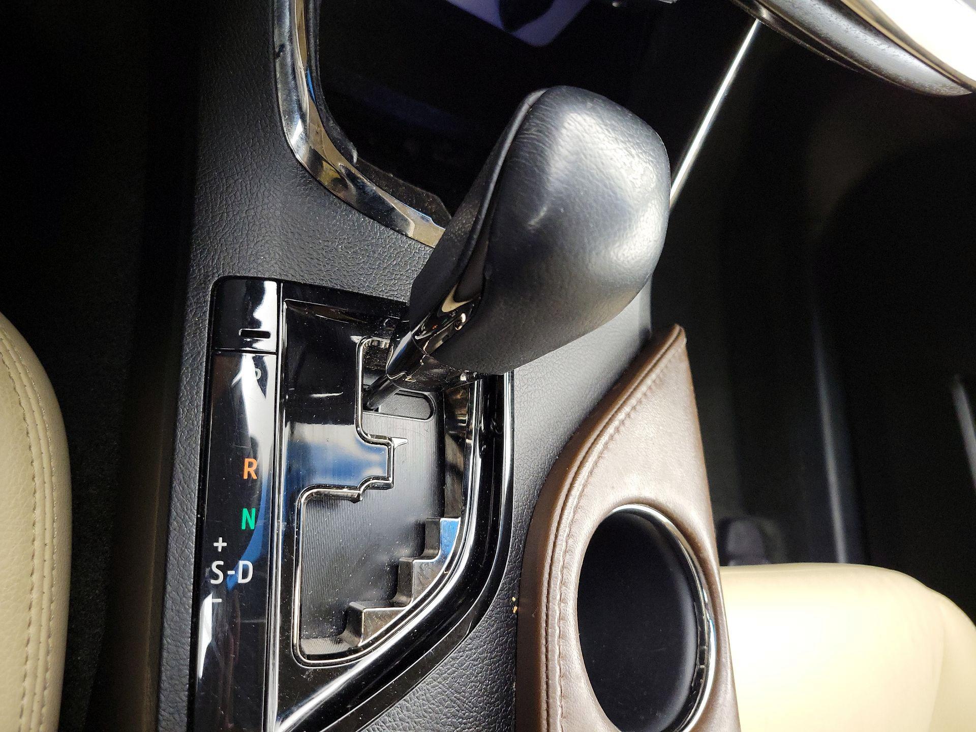 Thumbnail: 2018 Toyota Avalon - 17