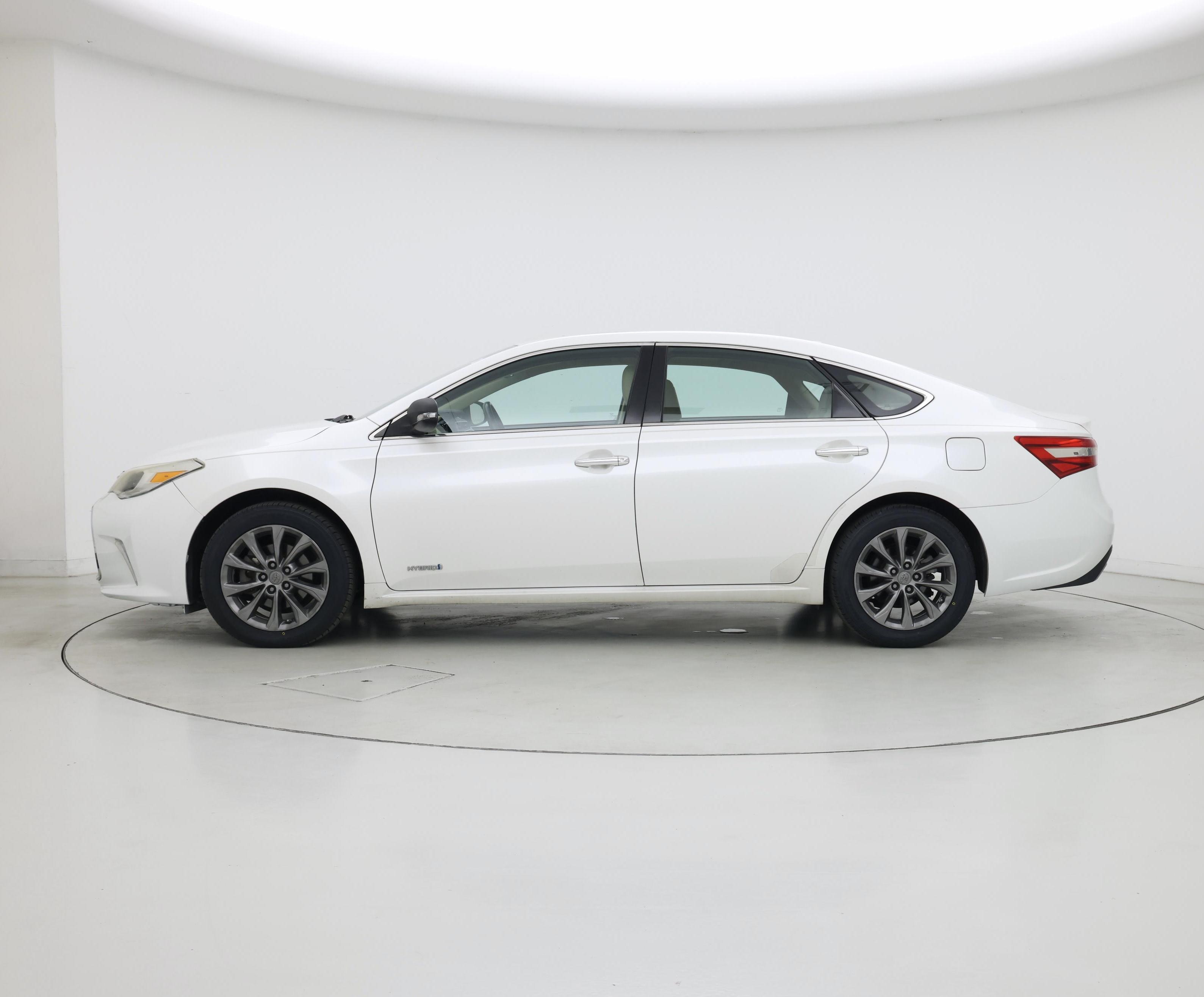 Thumbnail: 2018 Toyota Avalon - 3