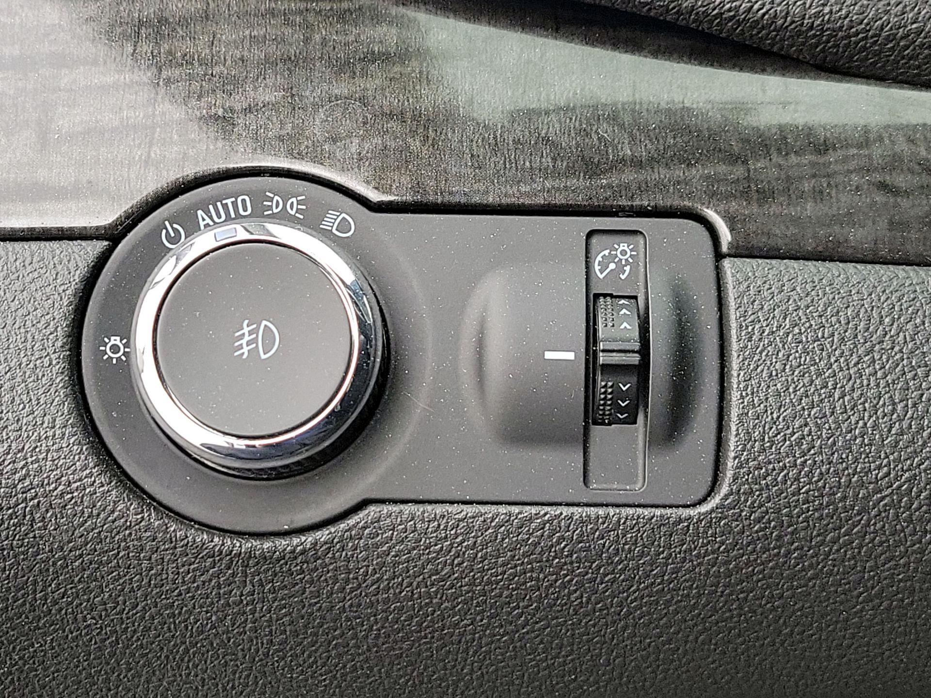 Thumbnail: 2016 Buick Encore - 13
