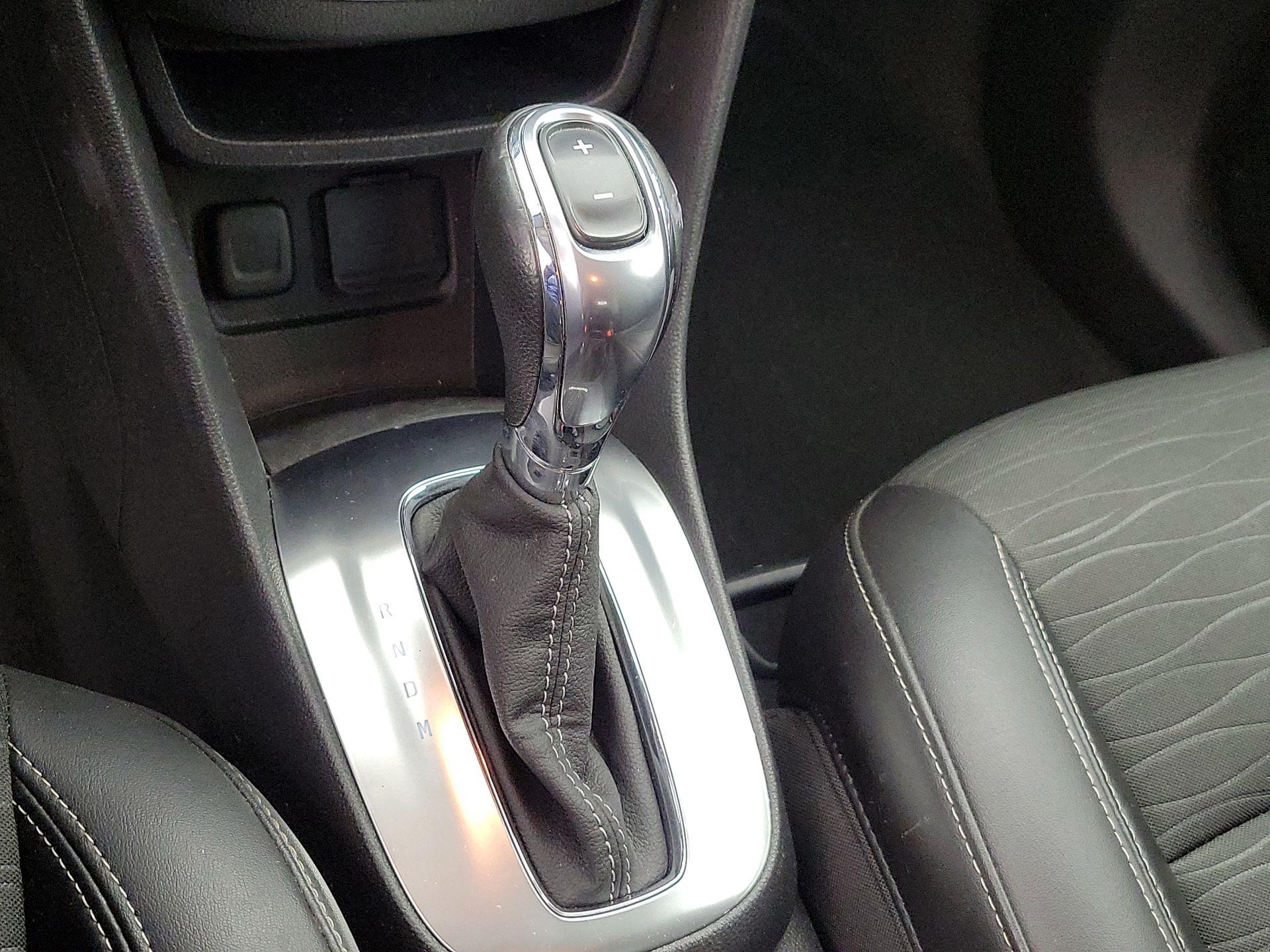 Thumbnail: 2016 Buick Encore - 17