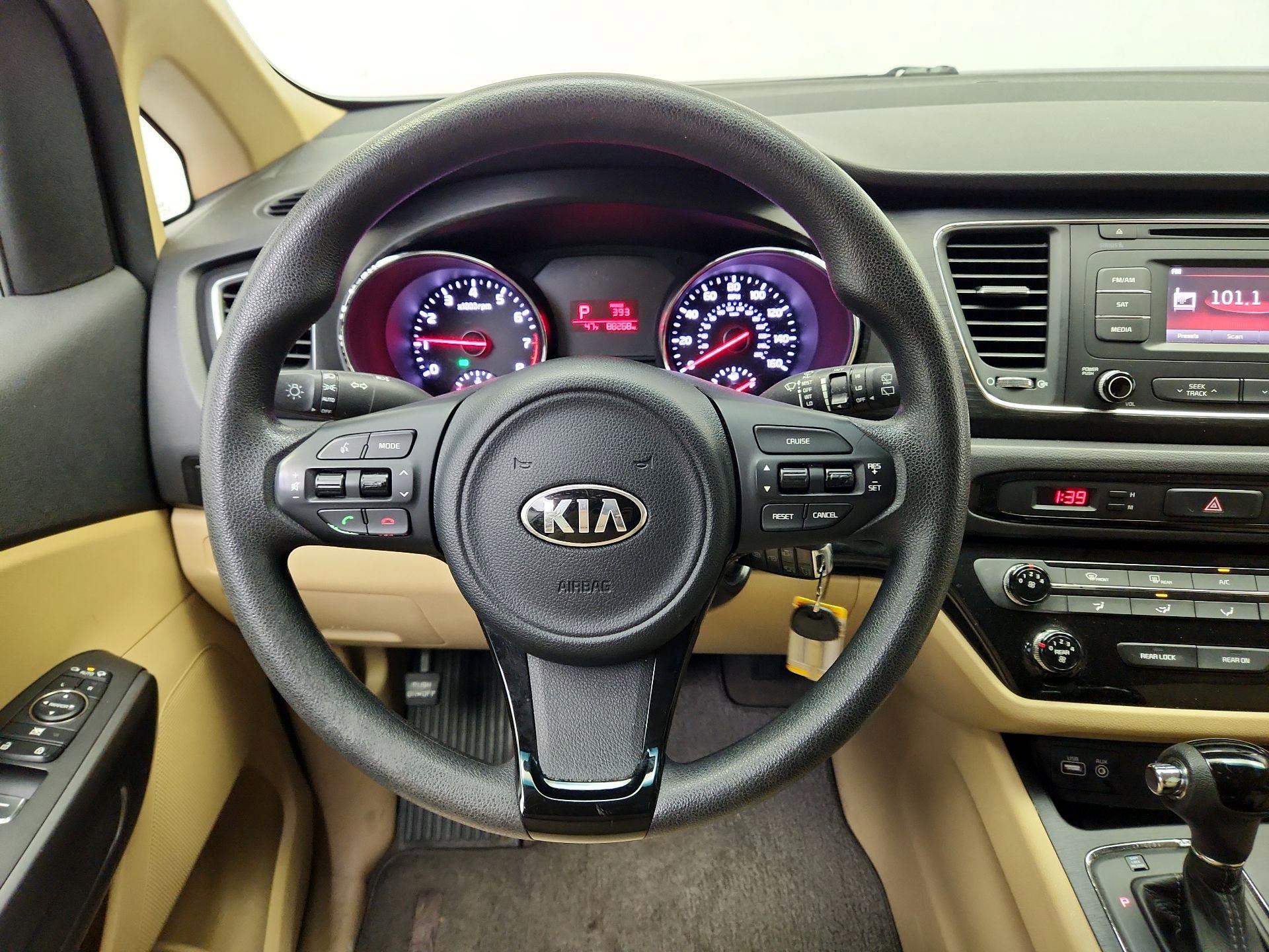 Thumbnail: 2016 Kia Sedona - 10