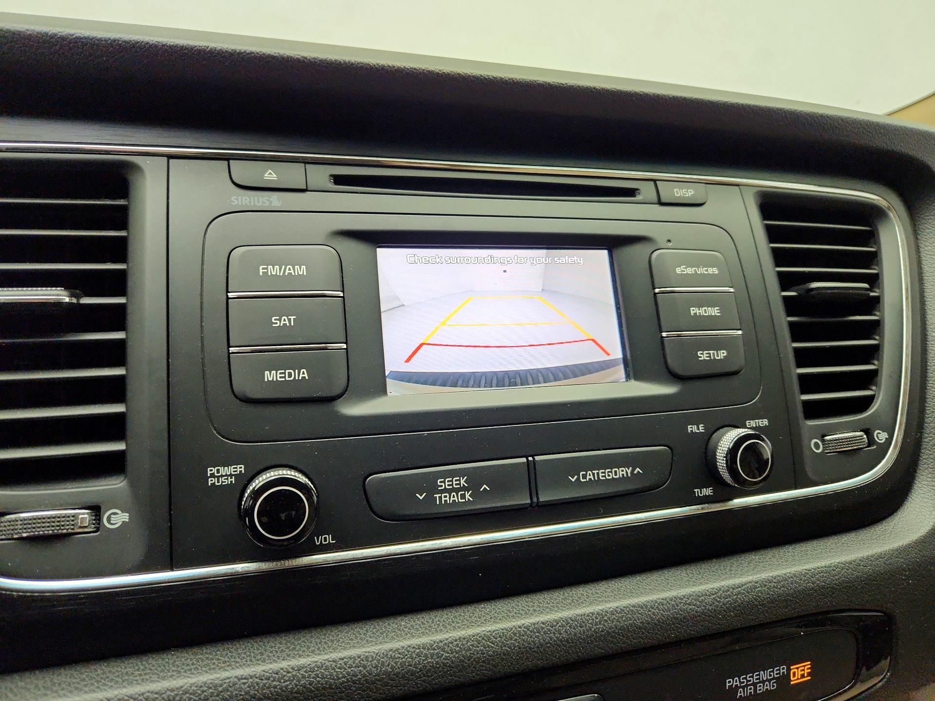 Thumbnail: 2016 Kia Sedona - 14