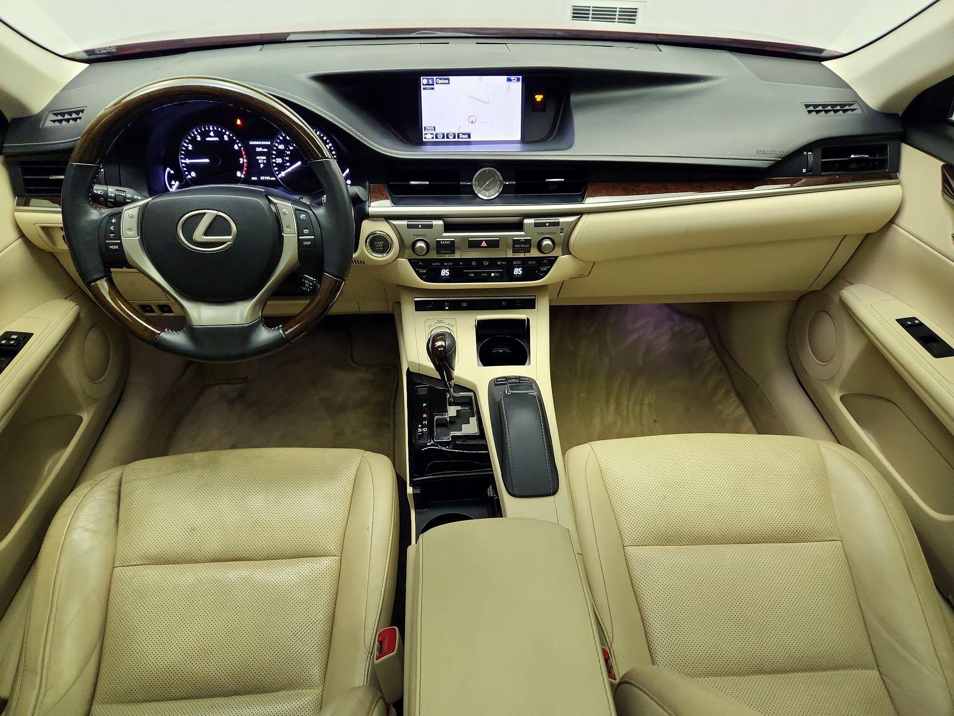 Thumbnail: 2015 Lexus ES - 9