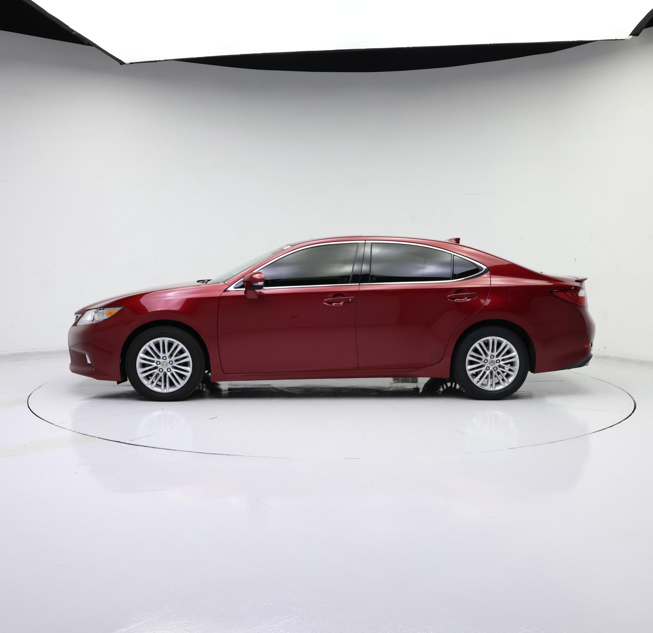 Thumbnail: 2015 Lexus ES - 3