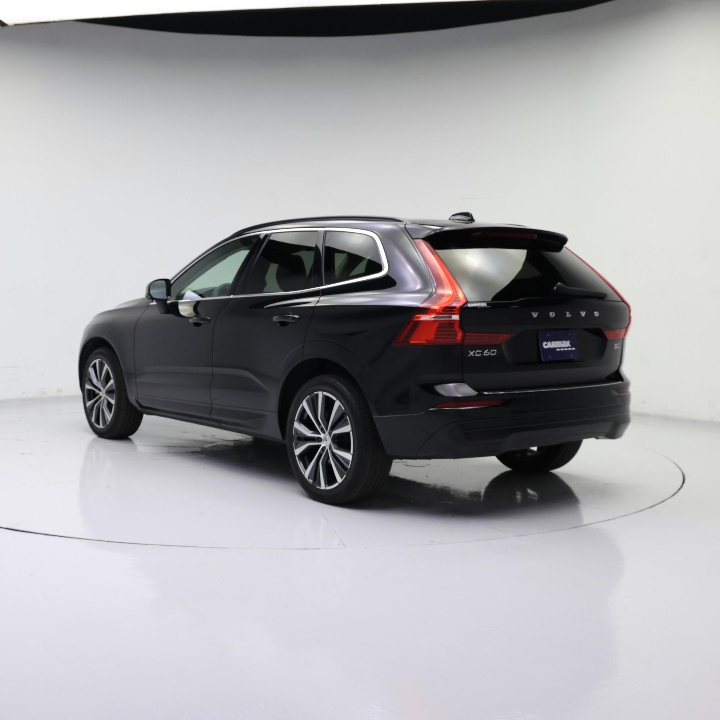 Thumbnail: 2022 Volvo XC60 - 2