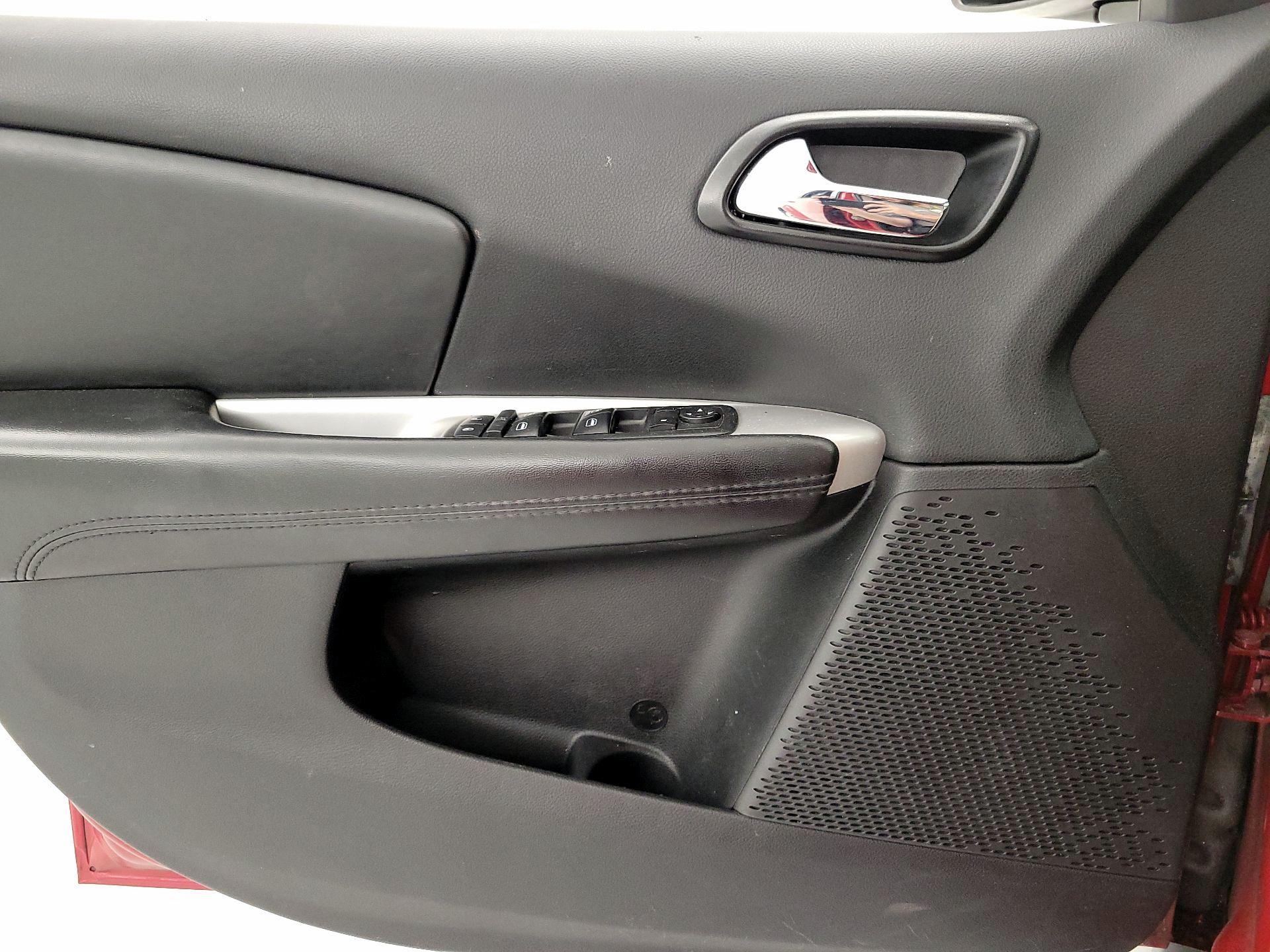 Thumbnail: 2018 Dodge Journey - 12