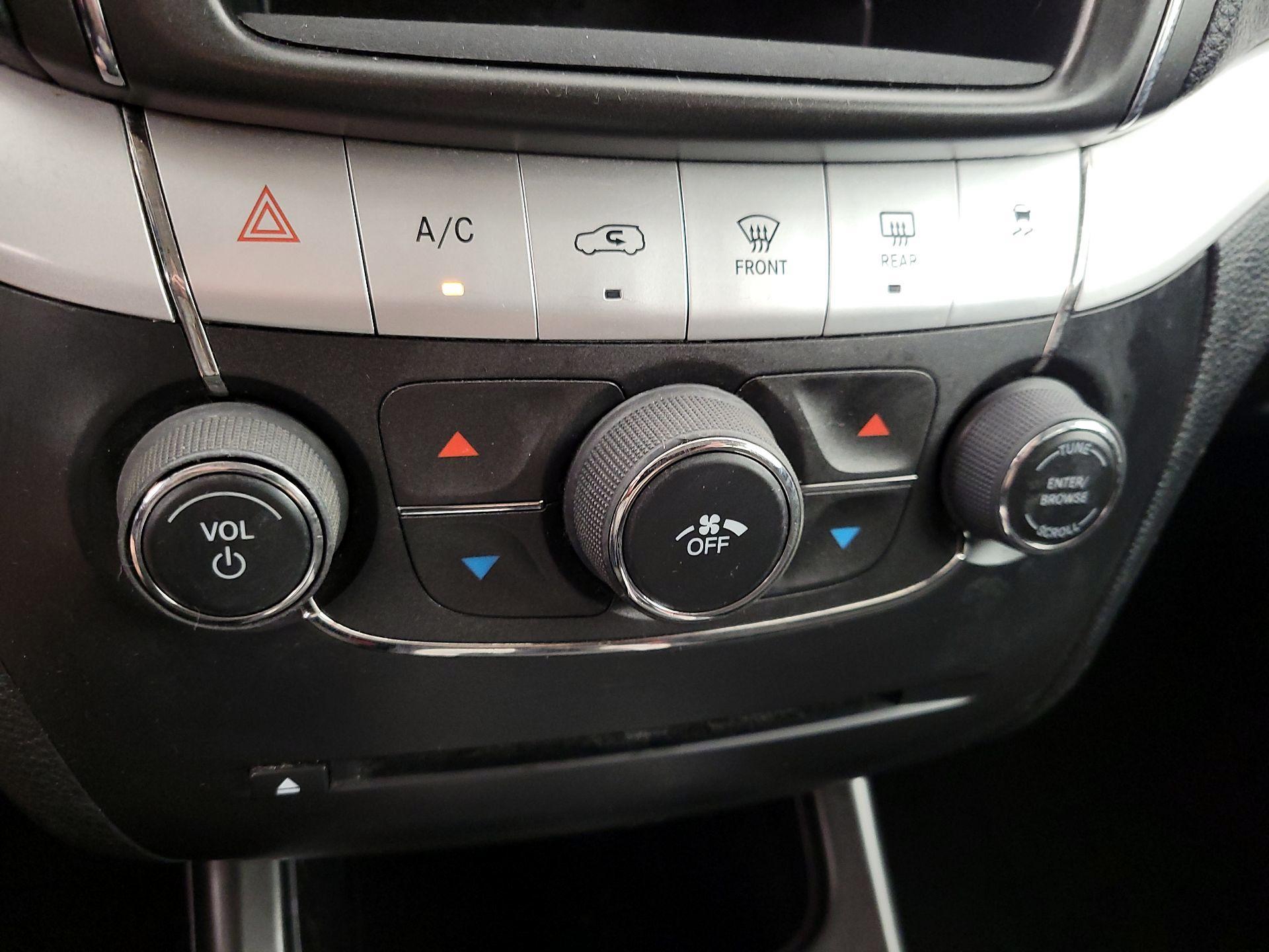 Thumbnail: 2018 Dodge Journey - 16