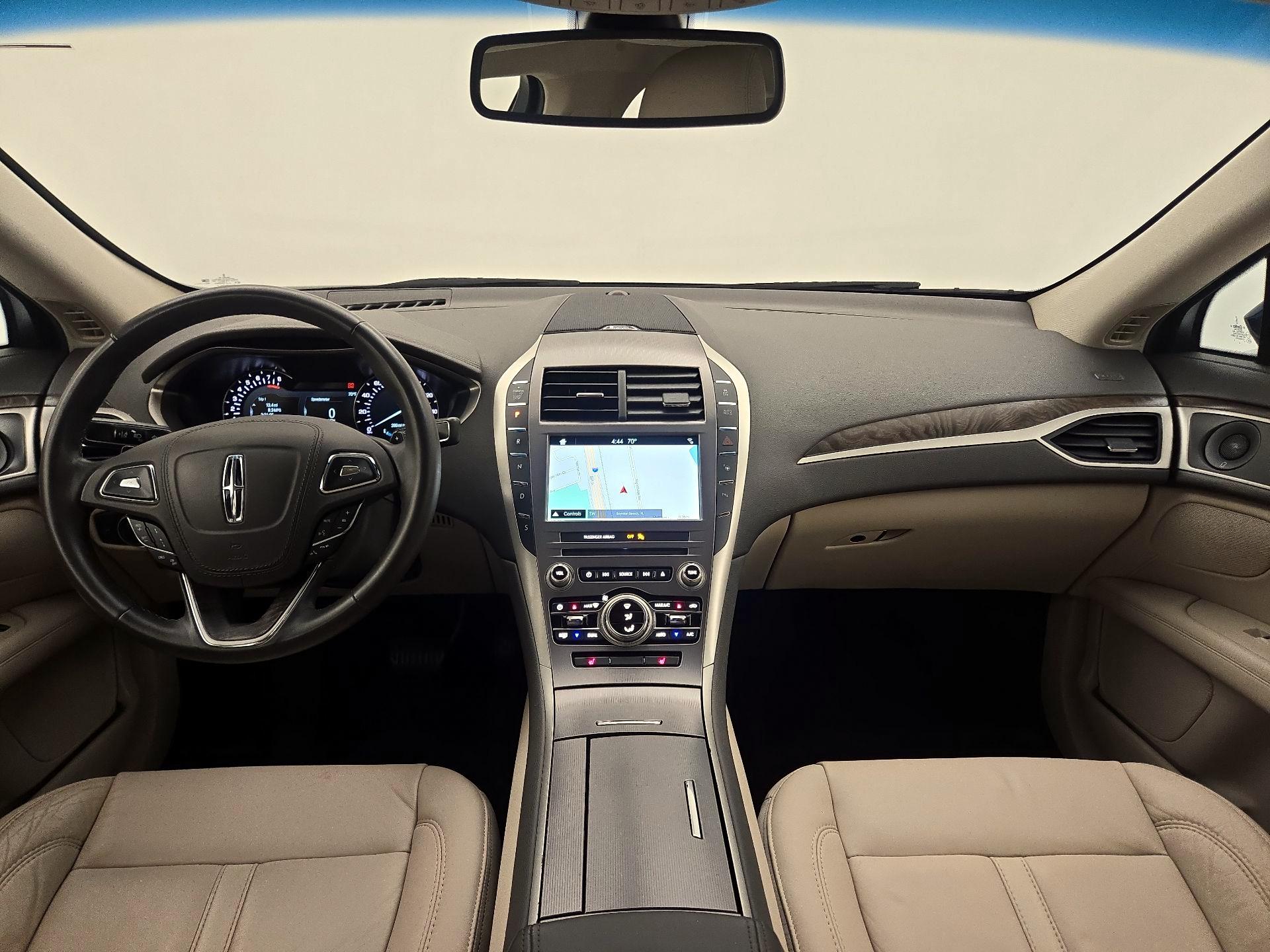 Thumbnail: 2017 Lincoln MKZ - 9