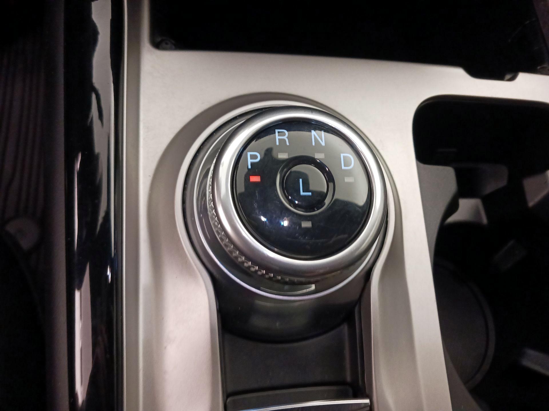 Thumbnail: 2023 Ford Explorer - 18