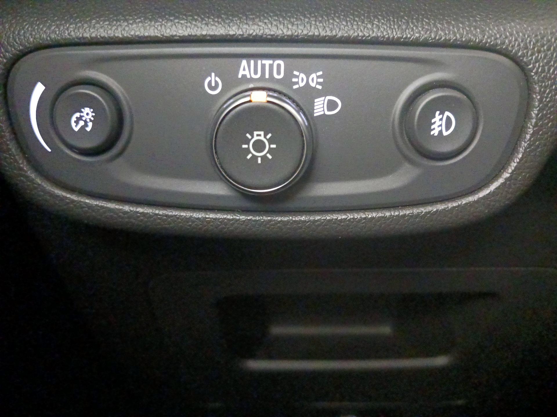 Thumbnail: 2022 Chevrolet TrailBlazer - 13