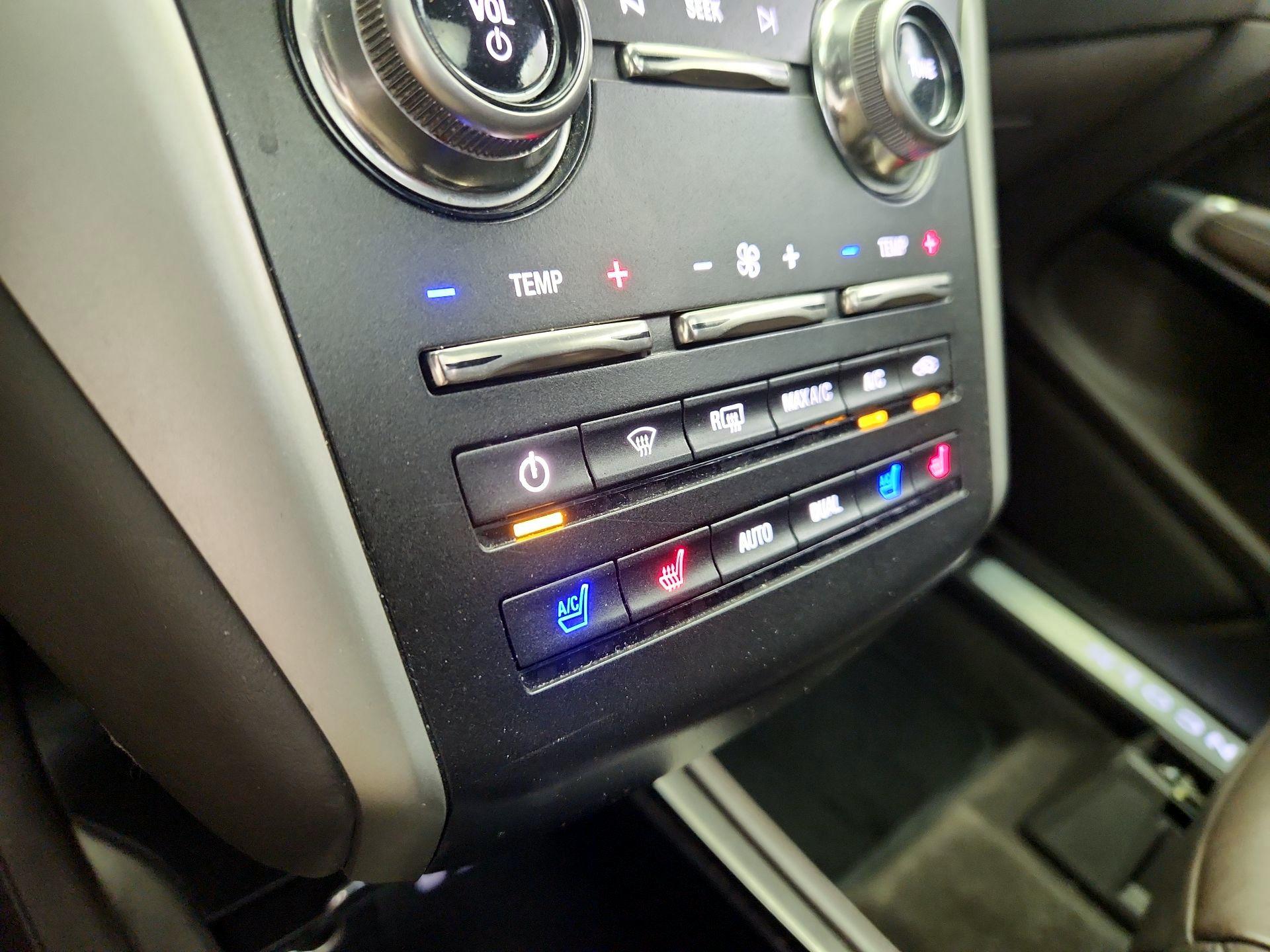 Thumbnail: 2017 Lincoln MKC - 17