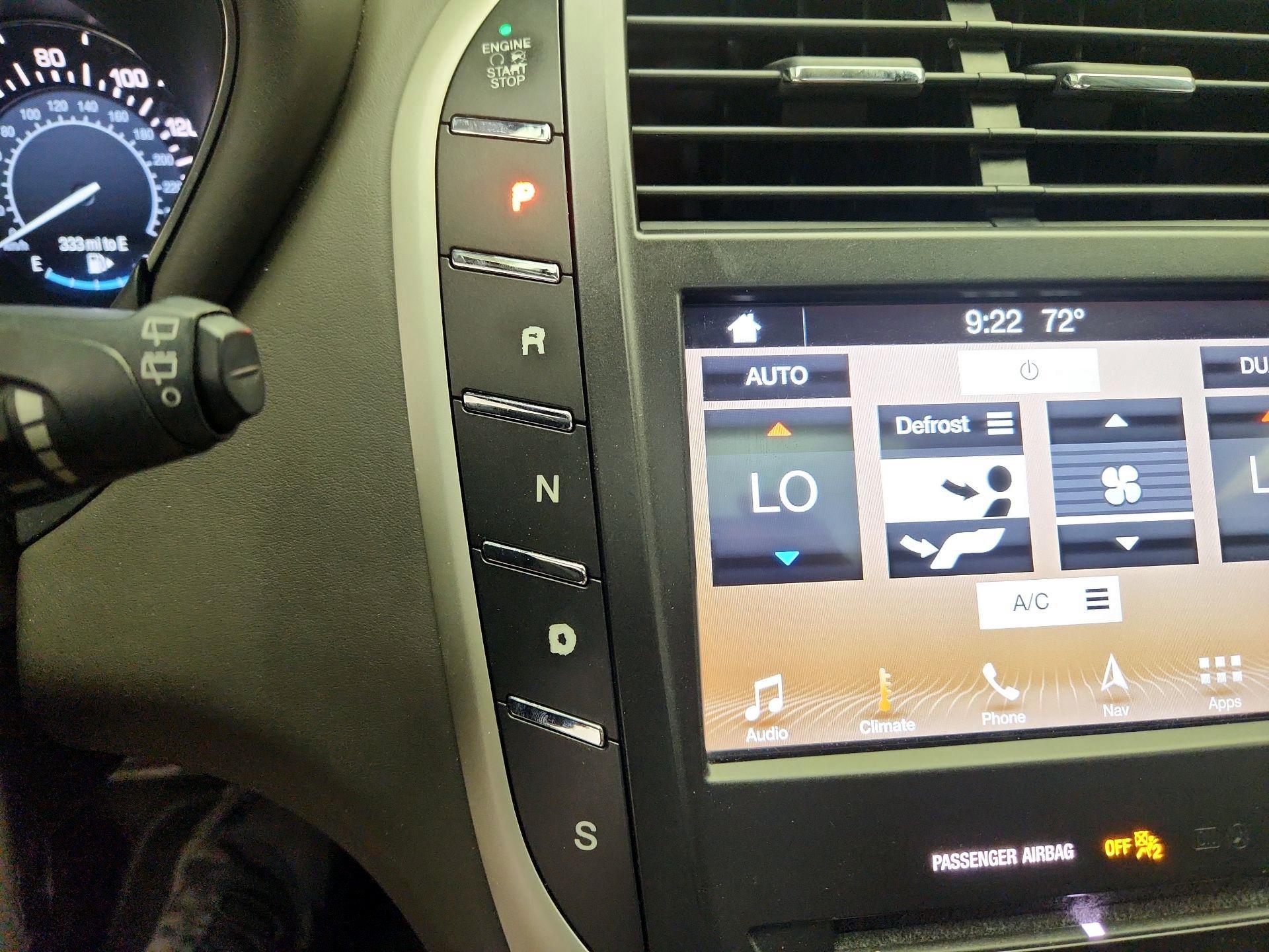 Thumbnail: 2017 Lincoln MKC - 18