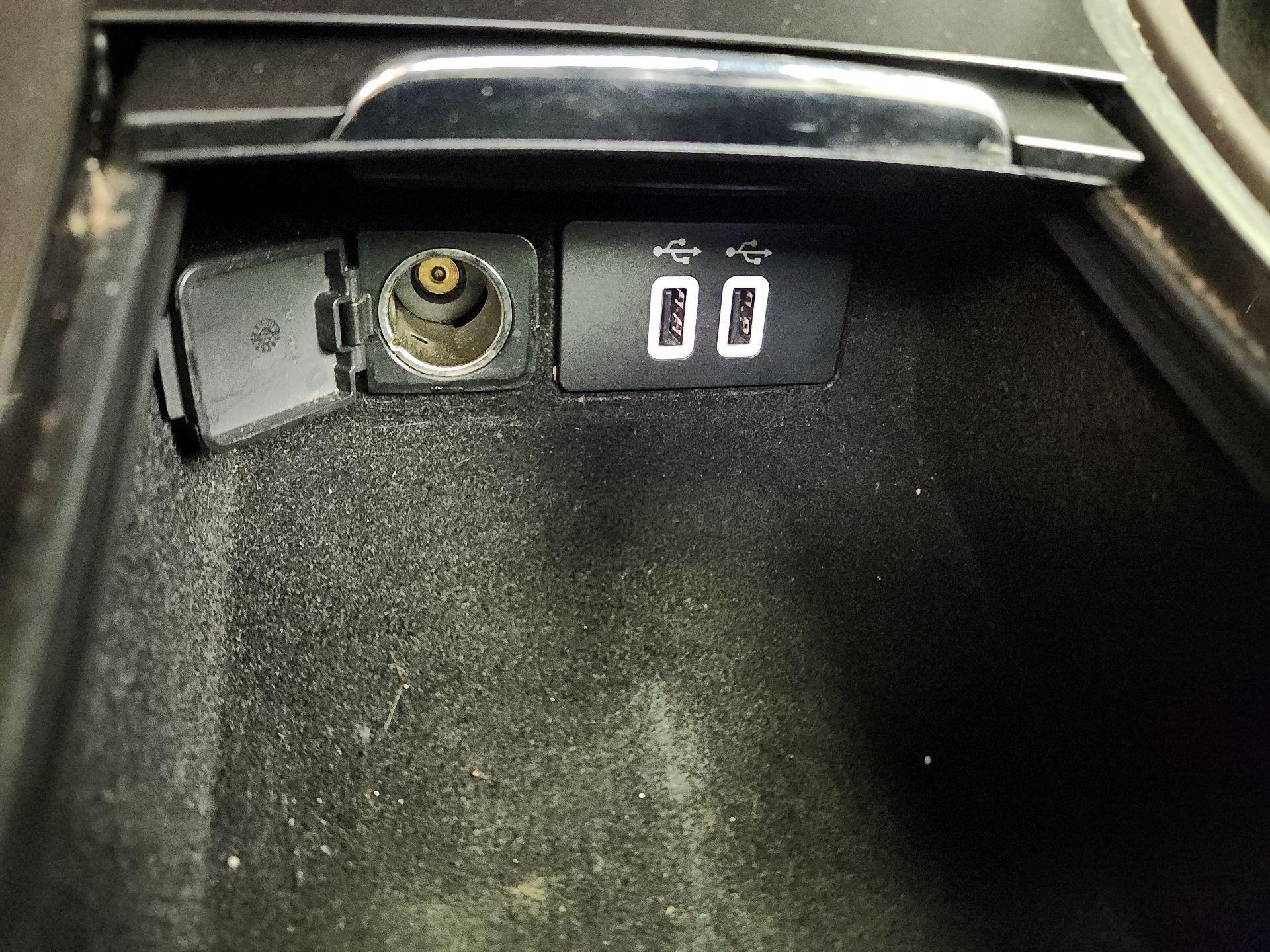 Thumbnail: 2017 Lincoln MKC - 19