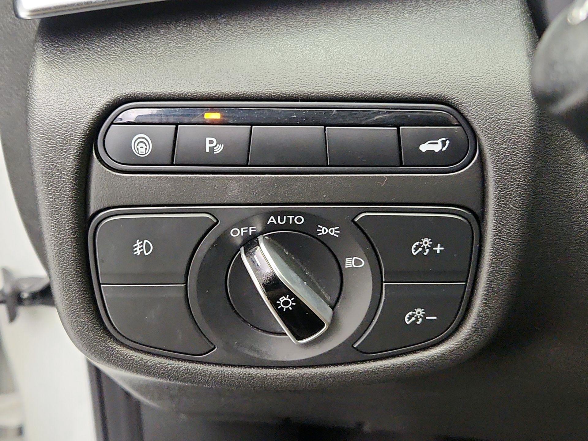 Thumbnail: 2022 INFINITI QX55 - 13