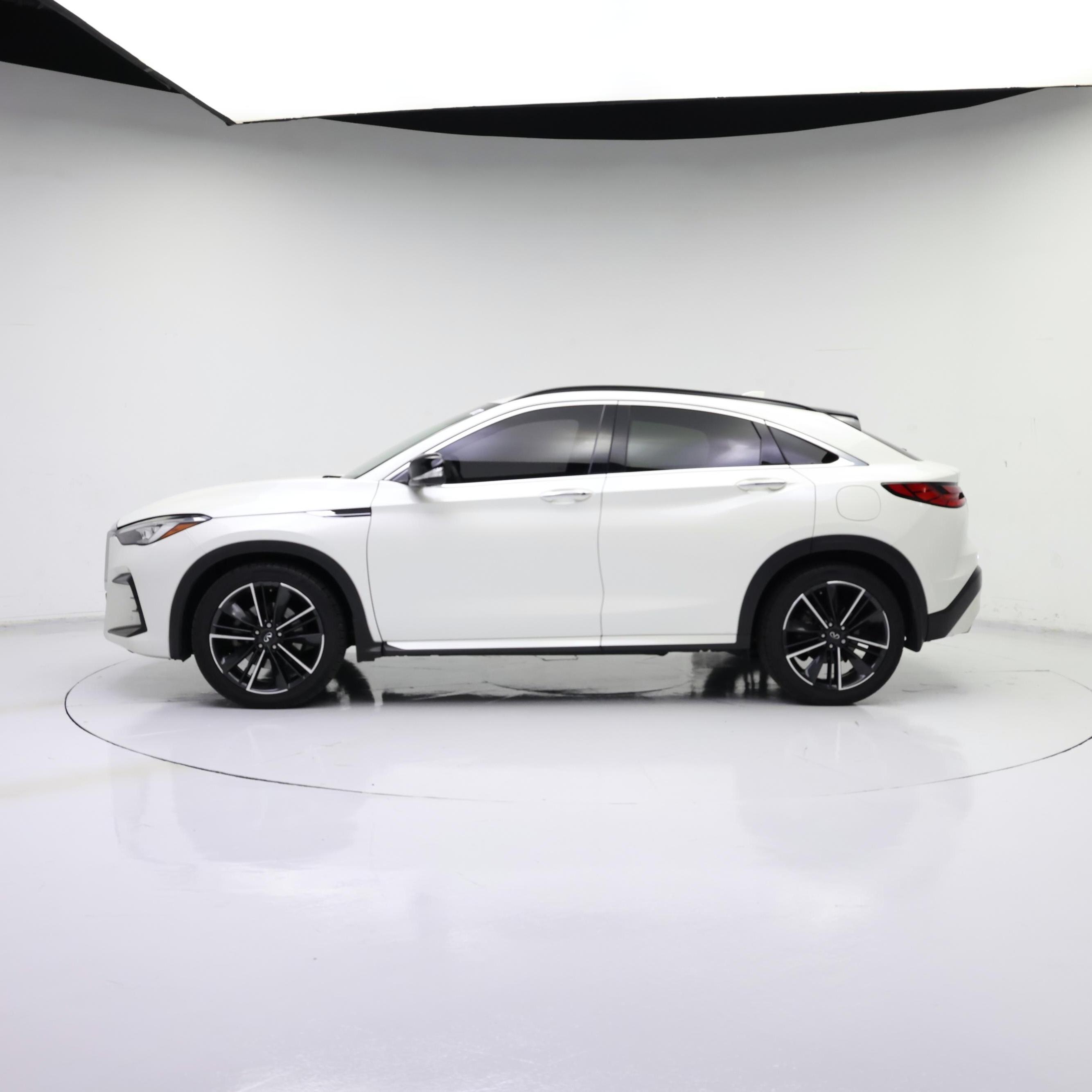 Thumbnail: 2022 INFINITI QX55 - 3