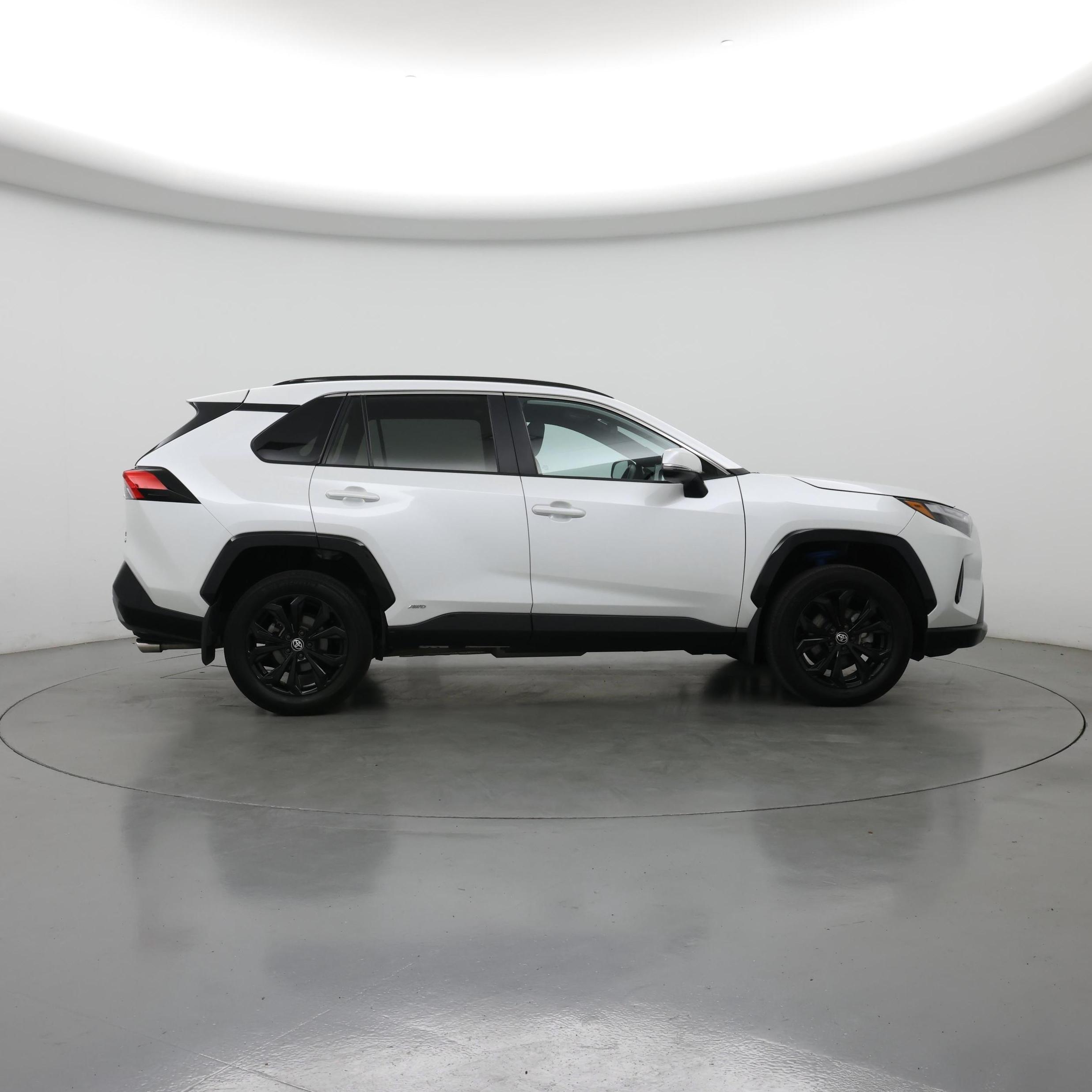 Thumbnail: 2024 Toyota RAV4 - 7