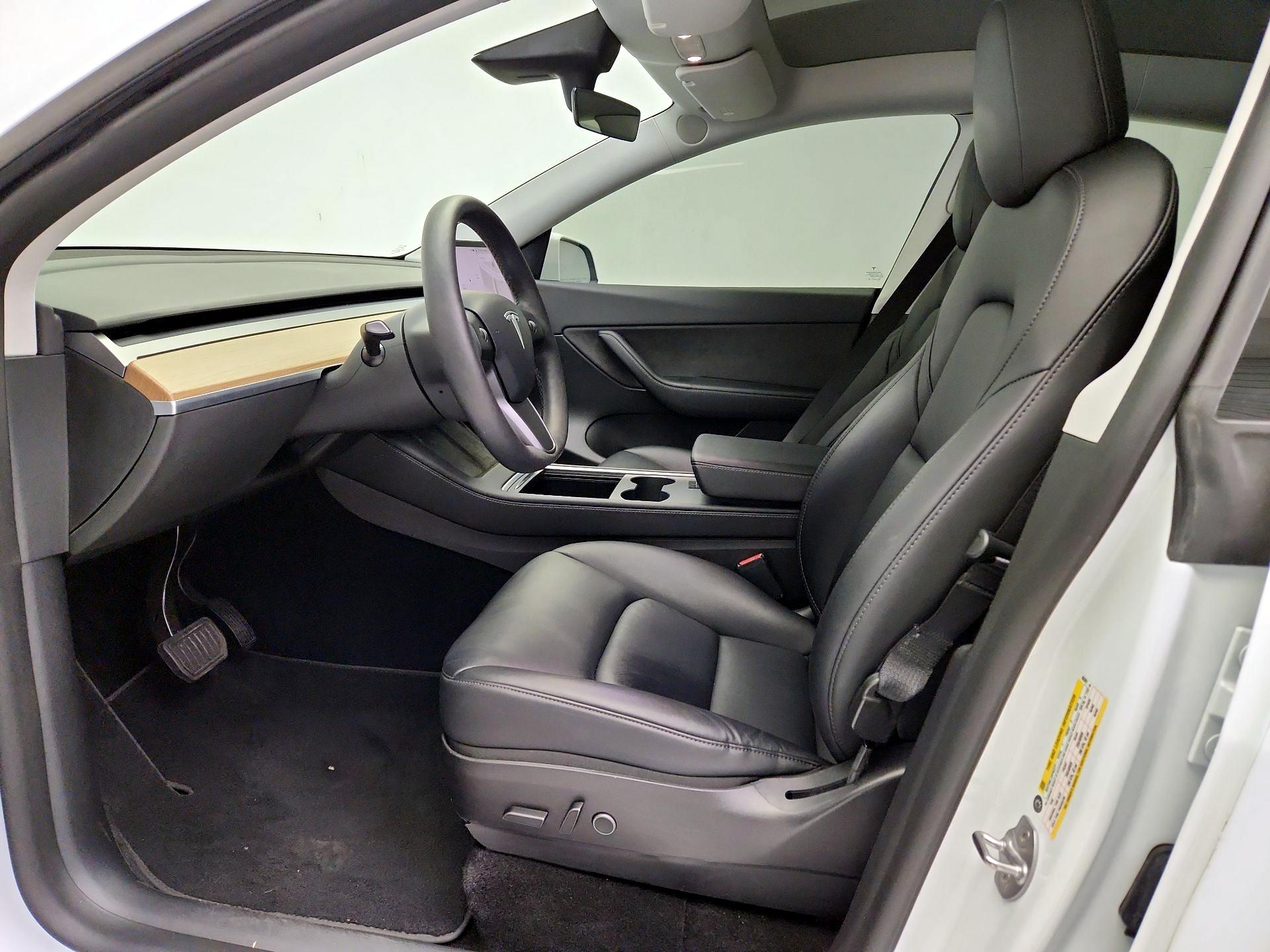 Thumbnail: 2022 Tesla Model Y - 11