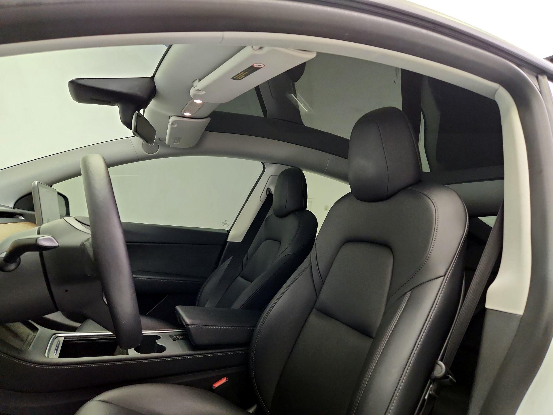 Thumbnail: 2022 Tesla Model Y - 20