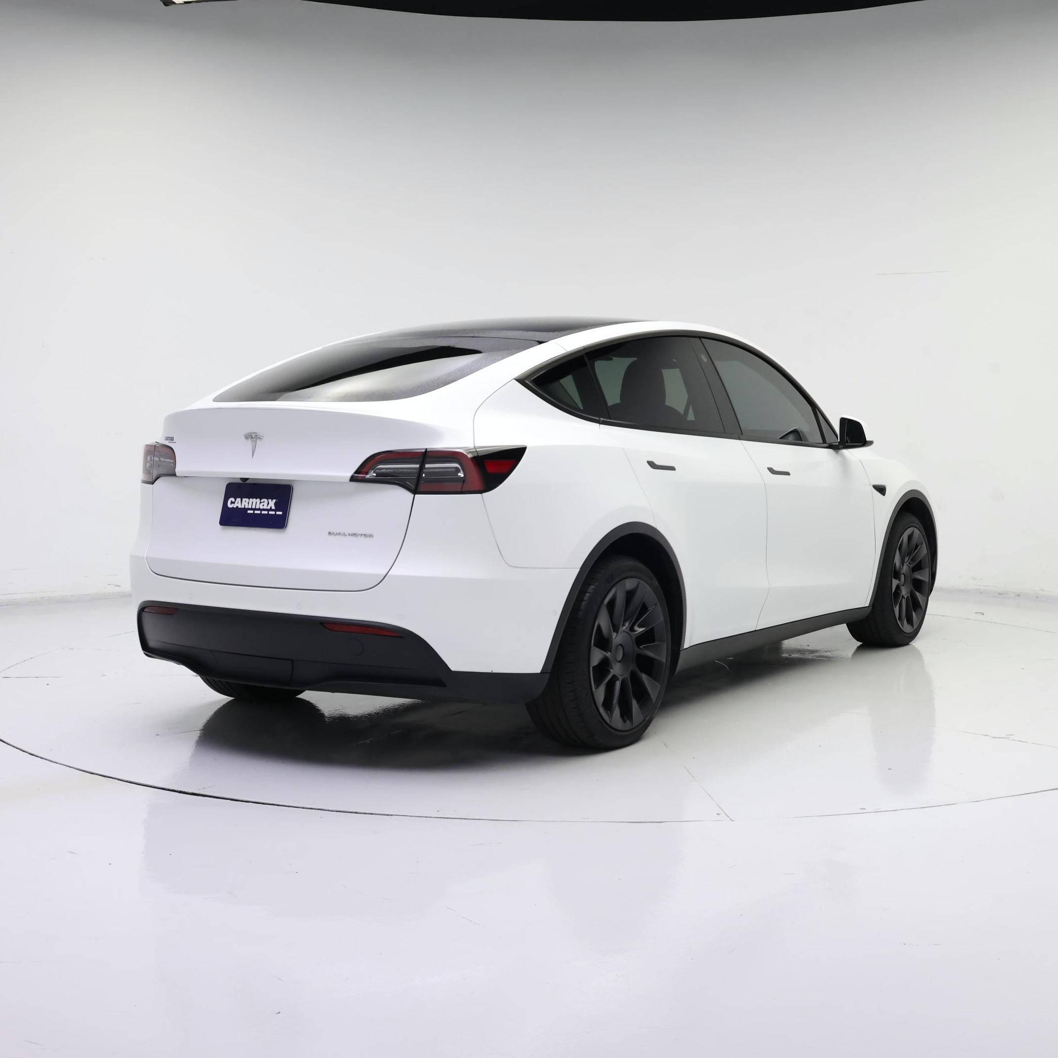 Thumbnail: 2022 Tesla Model Y - 8