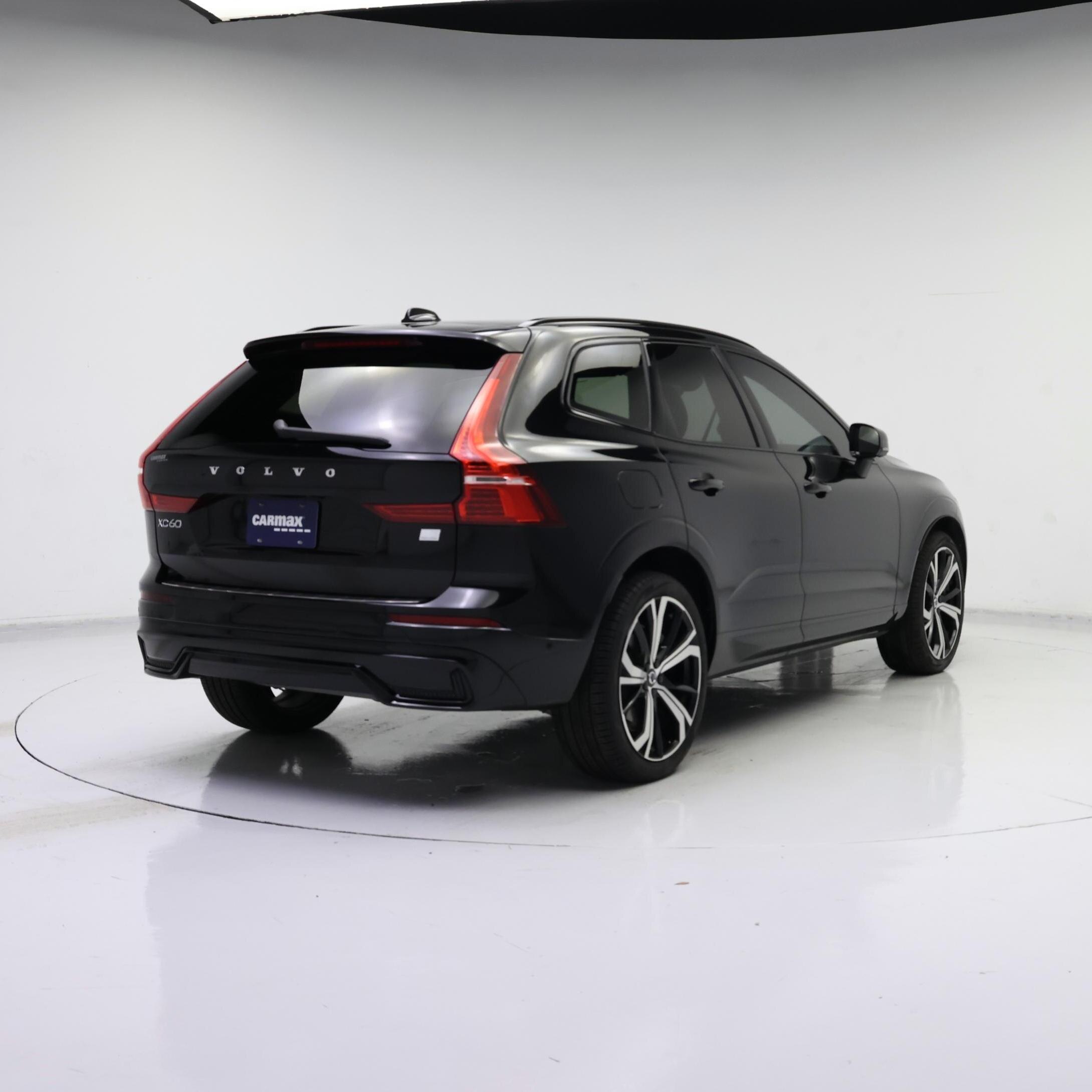 Thumbnail: 2023 Volvo XC60 - 8