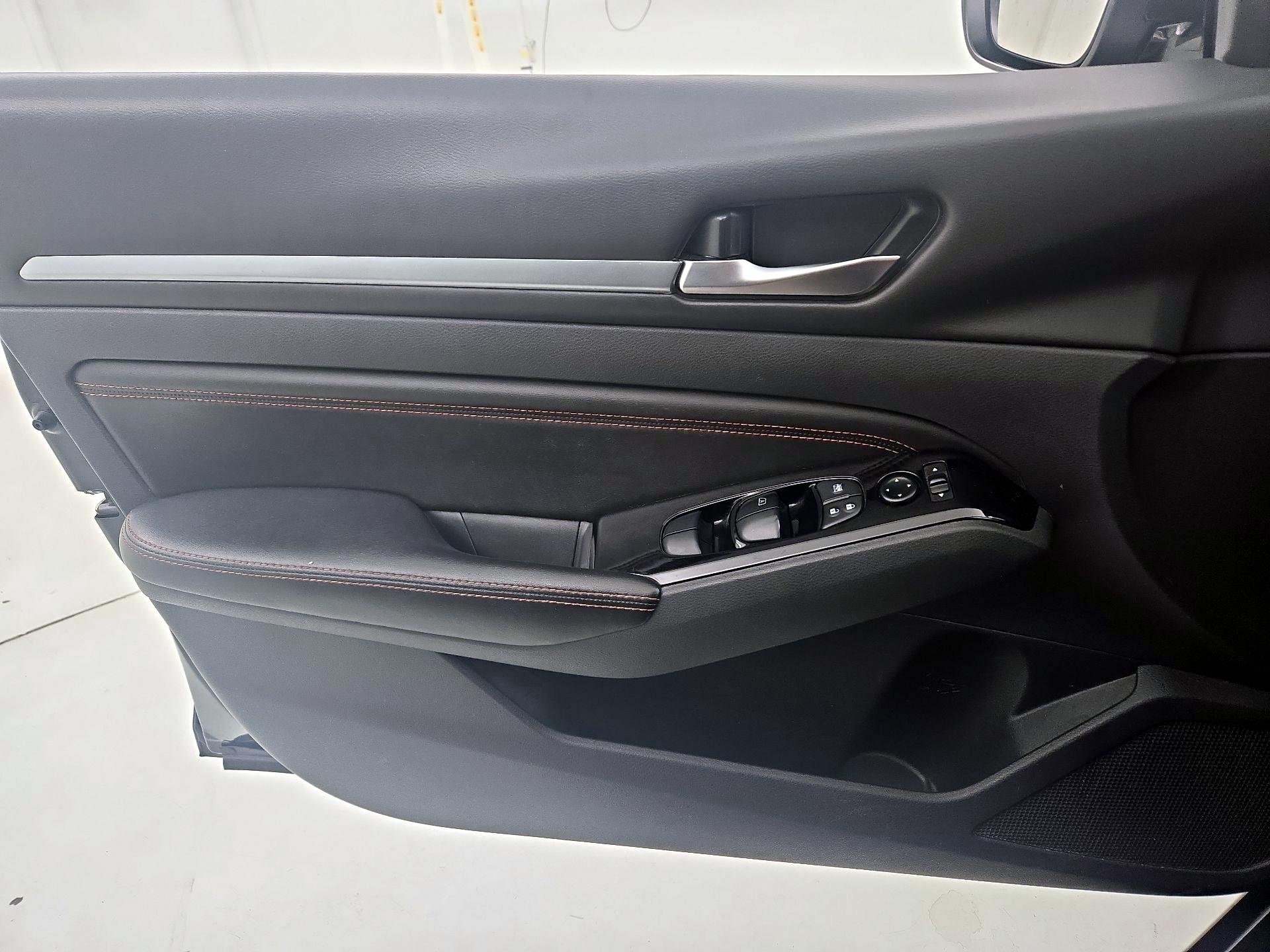 Thumbnail: 2023 Nissan Altima - 12