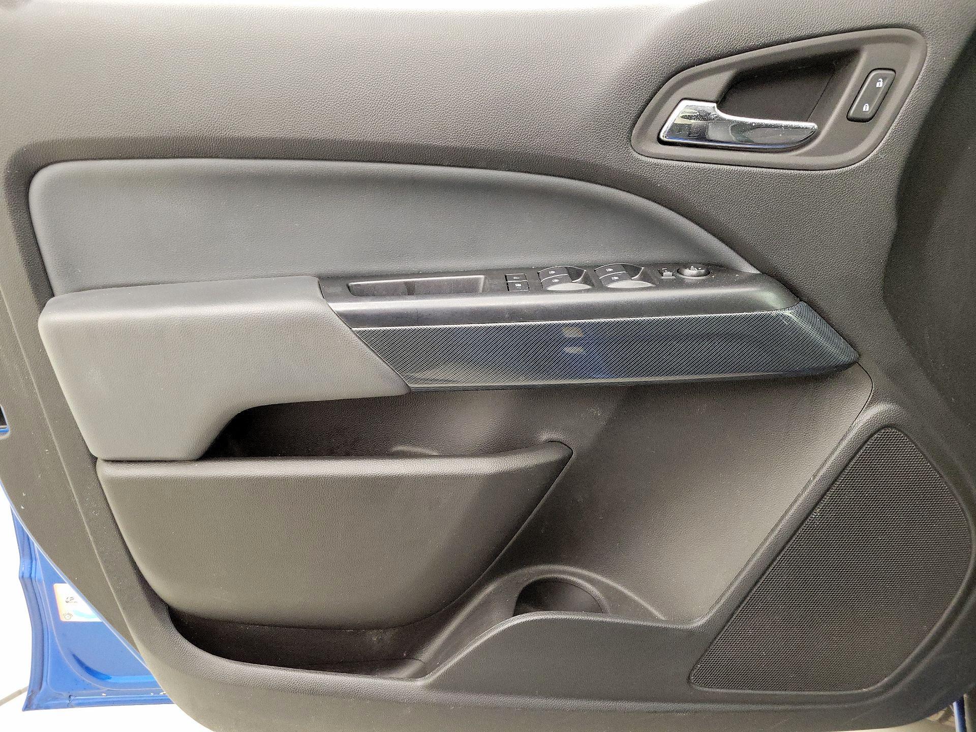 Thumbnail: 2022 Chevrolet Colorado - 12