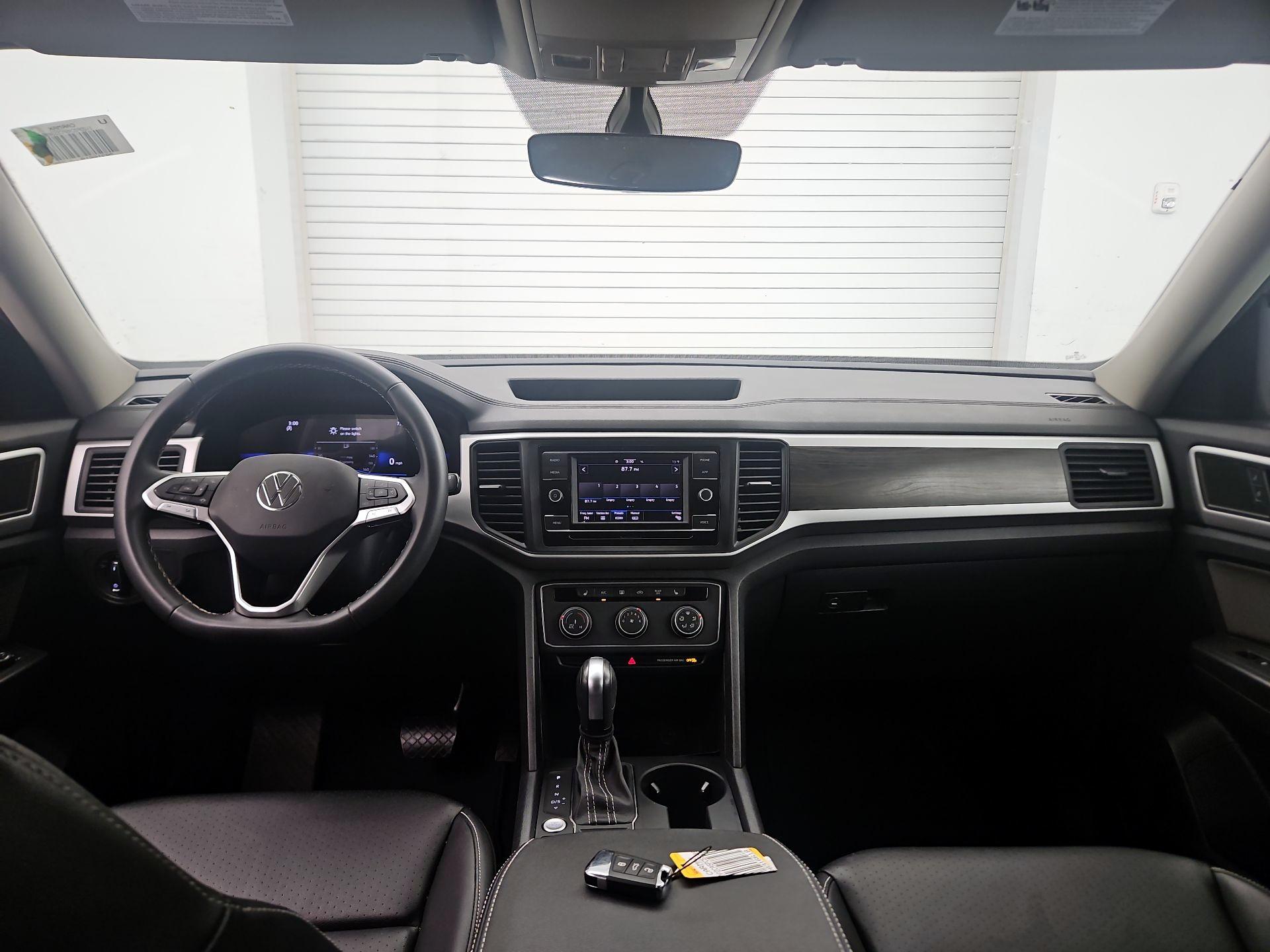 Thumbnail: 2023 Volkswagen Atlas - 9