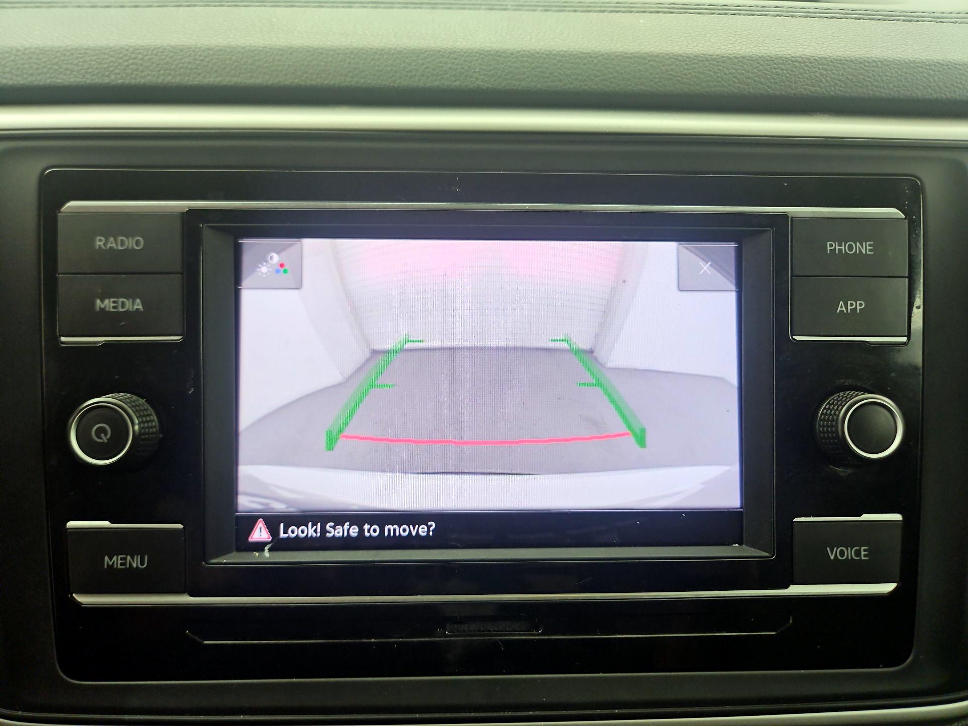 Thumbnail: 2023 Volkswagen Atlas - 14