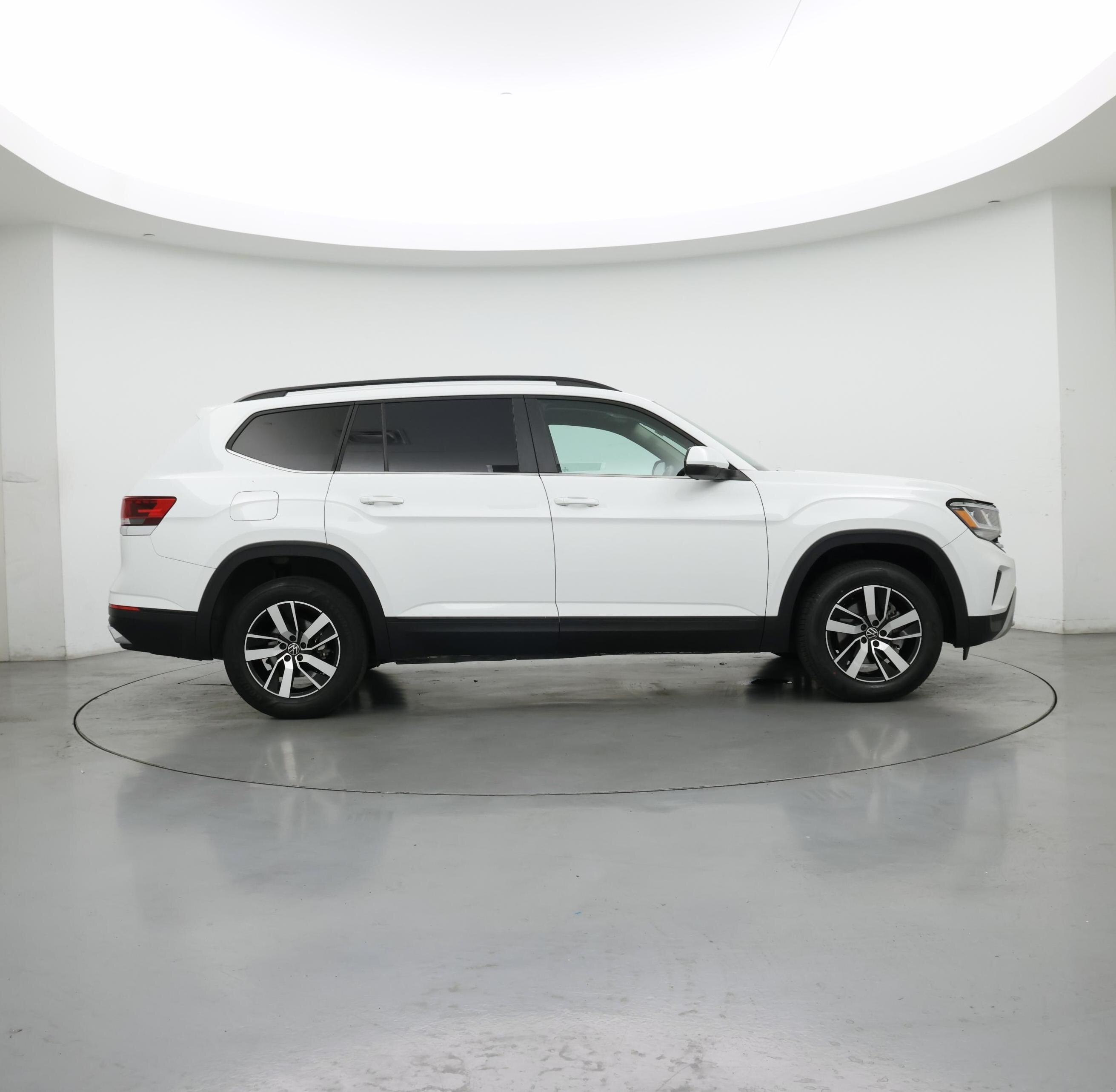 Thumbnail: 2023 Volkswagen Atlas - 7