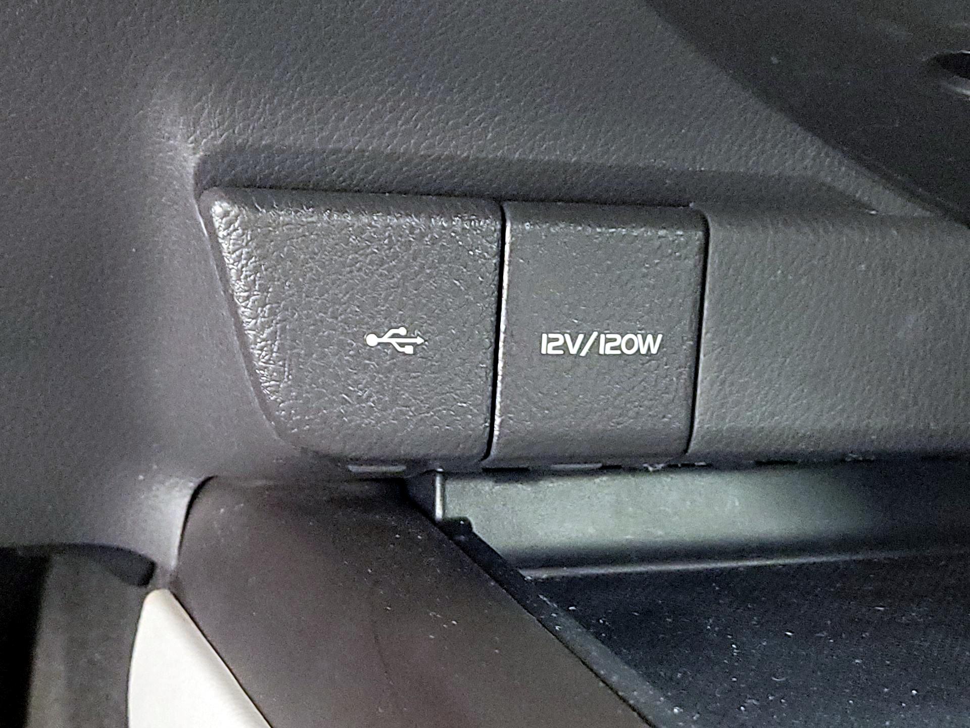 Thumbnail: 2023 Toyota Camry - 18