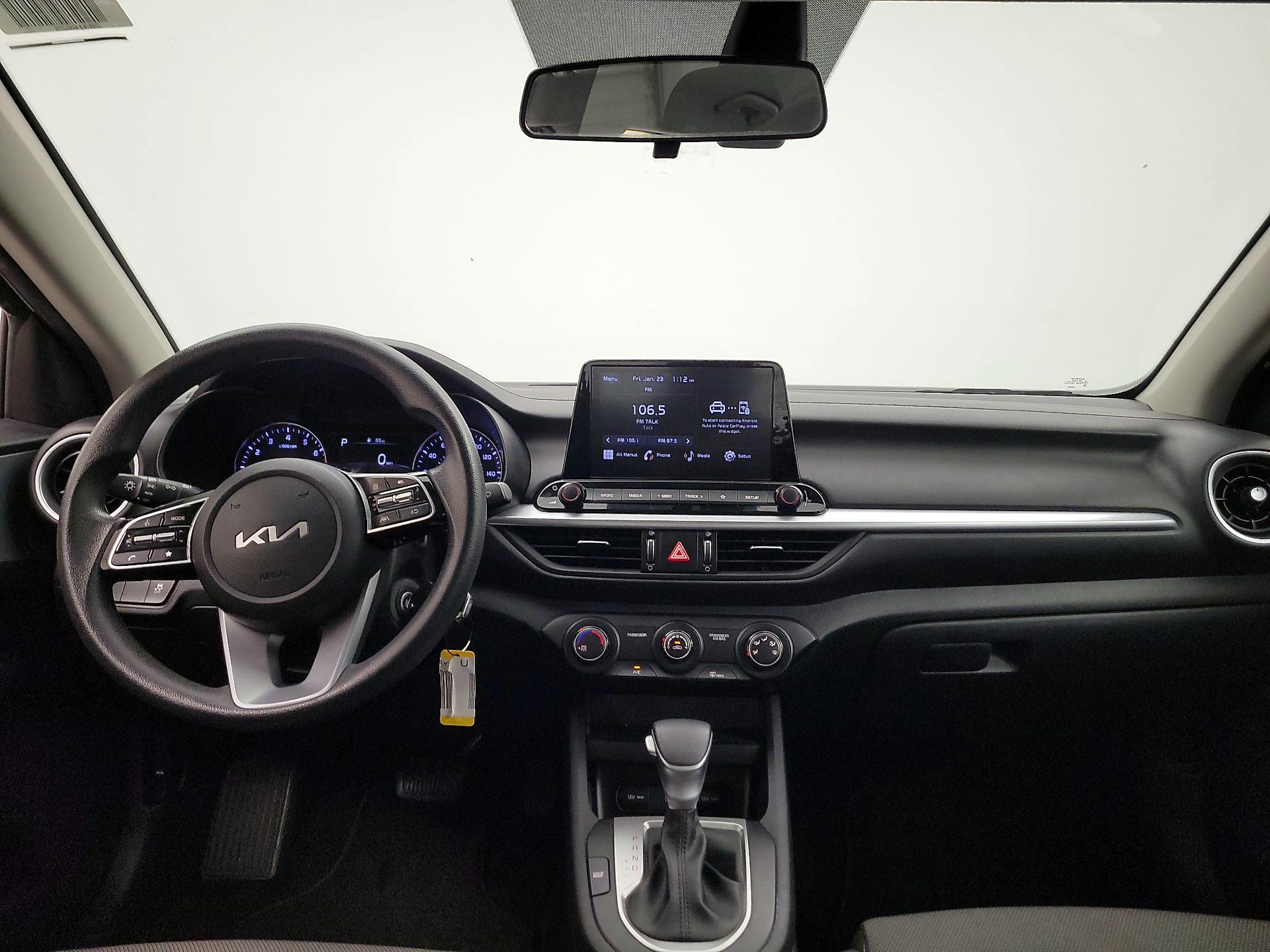 Thumbnail: 2023 Kia Forte - 9