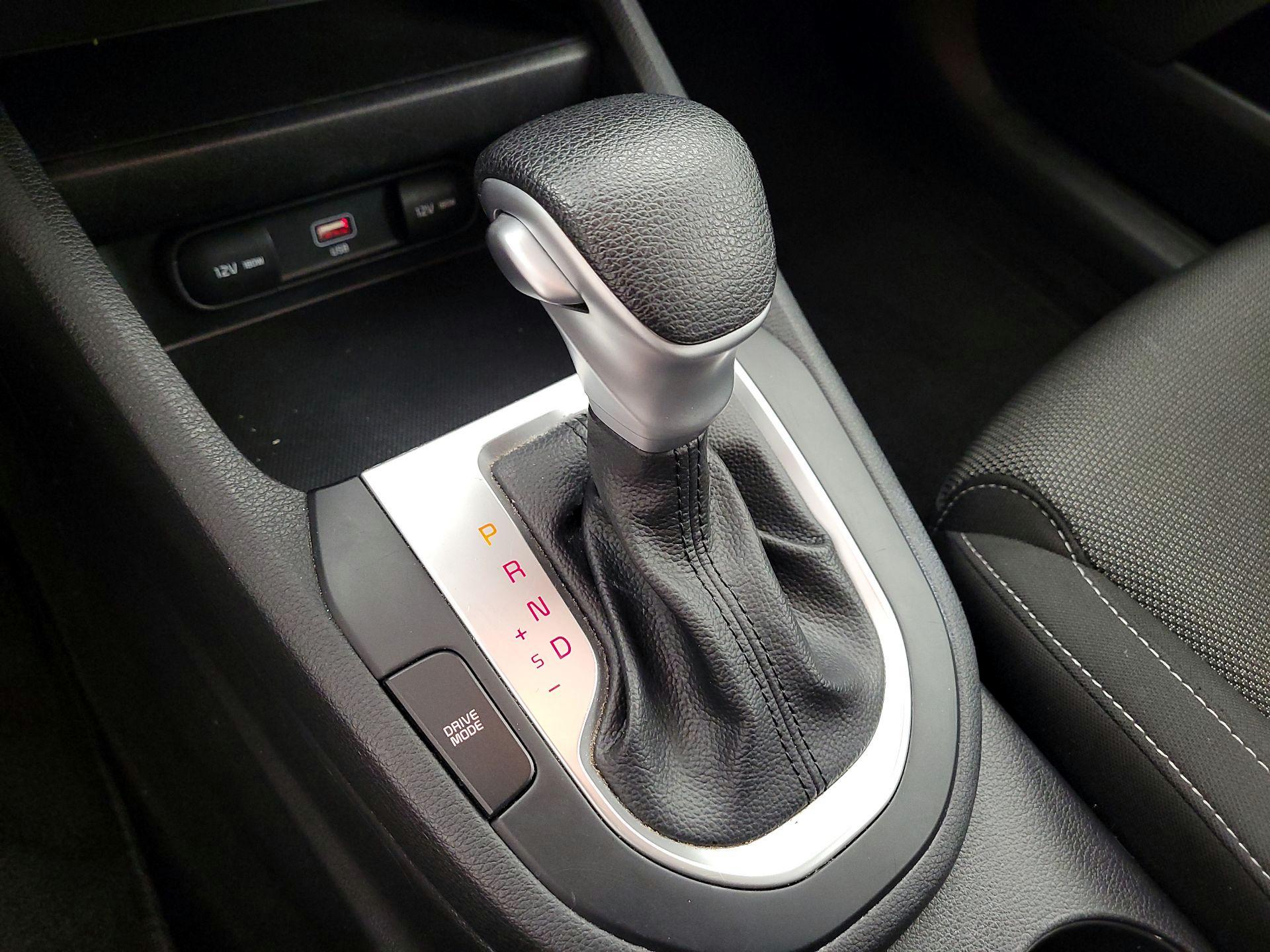 Thumbnail: 2023 Kia Forte - 17