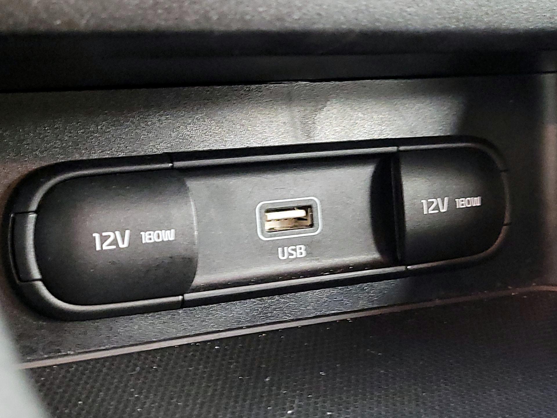 Thumbnail: 2023 Kia Forte - 18