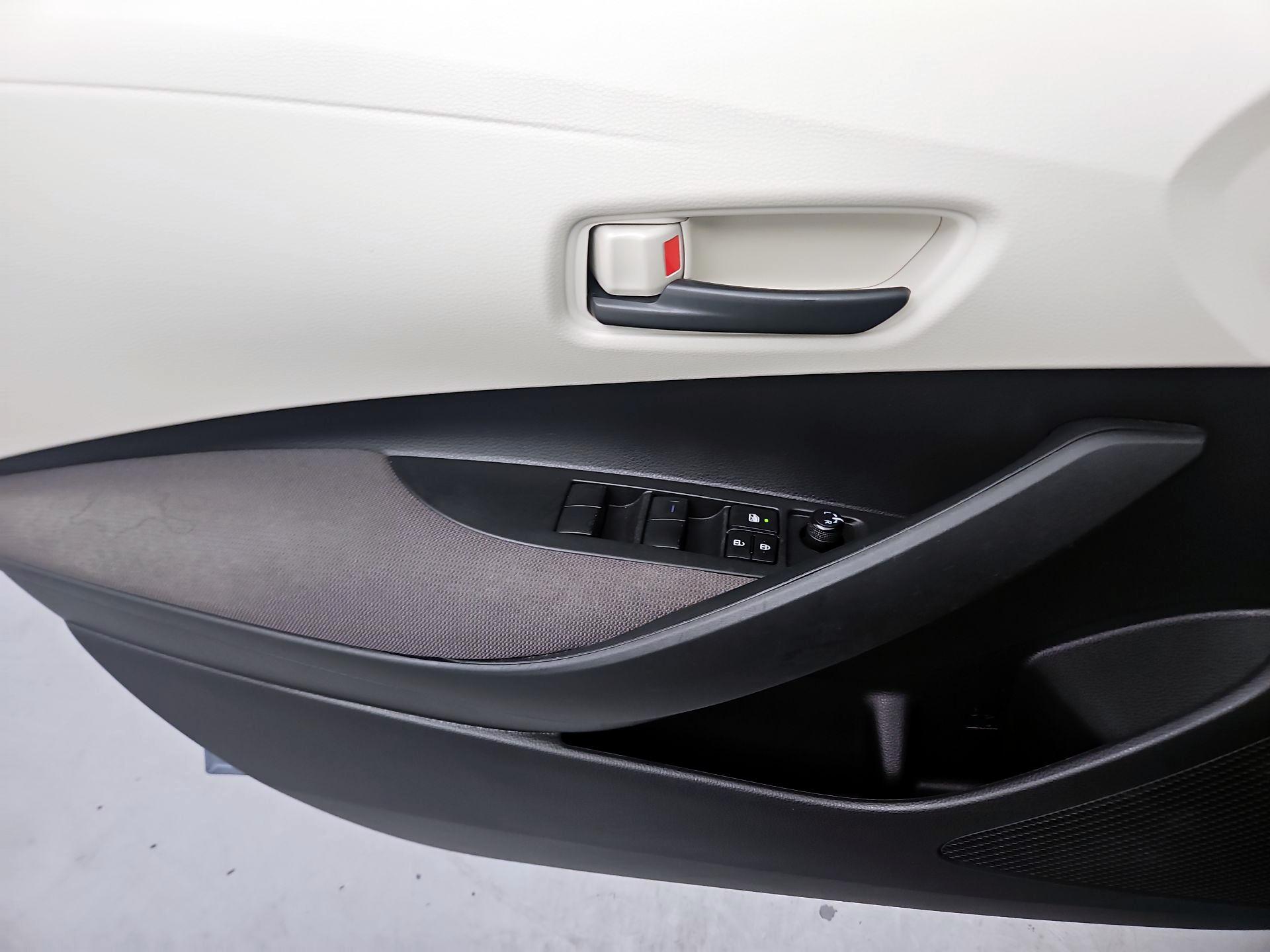 Thumbnail: 2022 Toyota Corolla - 12