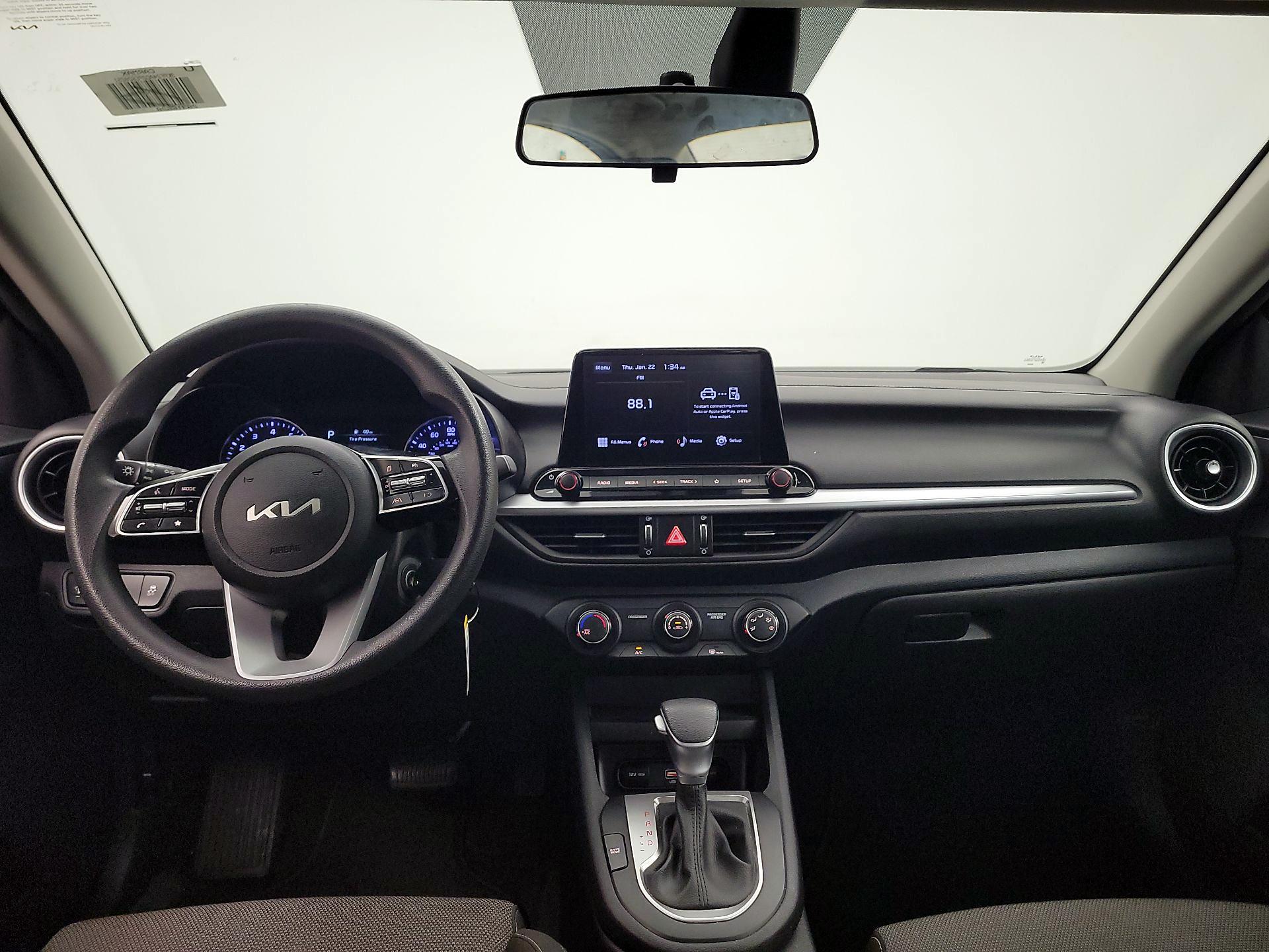 Thumbnail: 2023 Kia Forte - 9