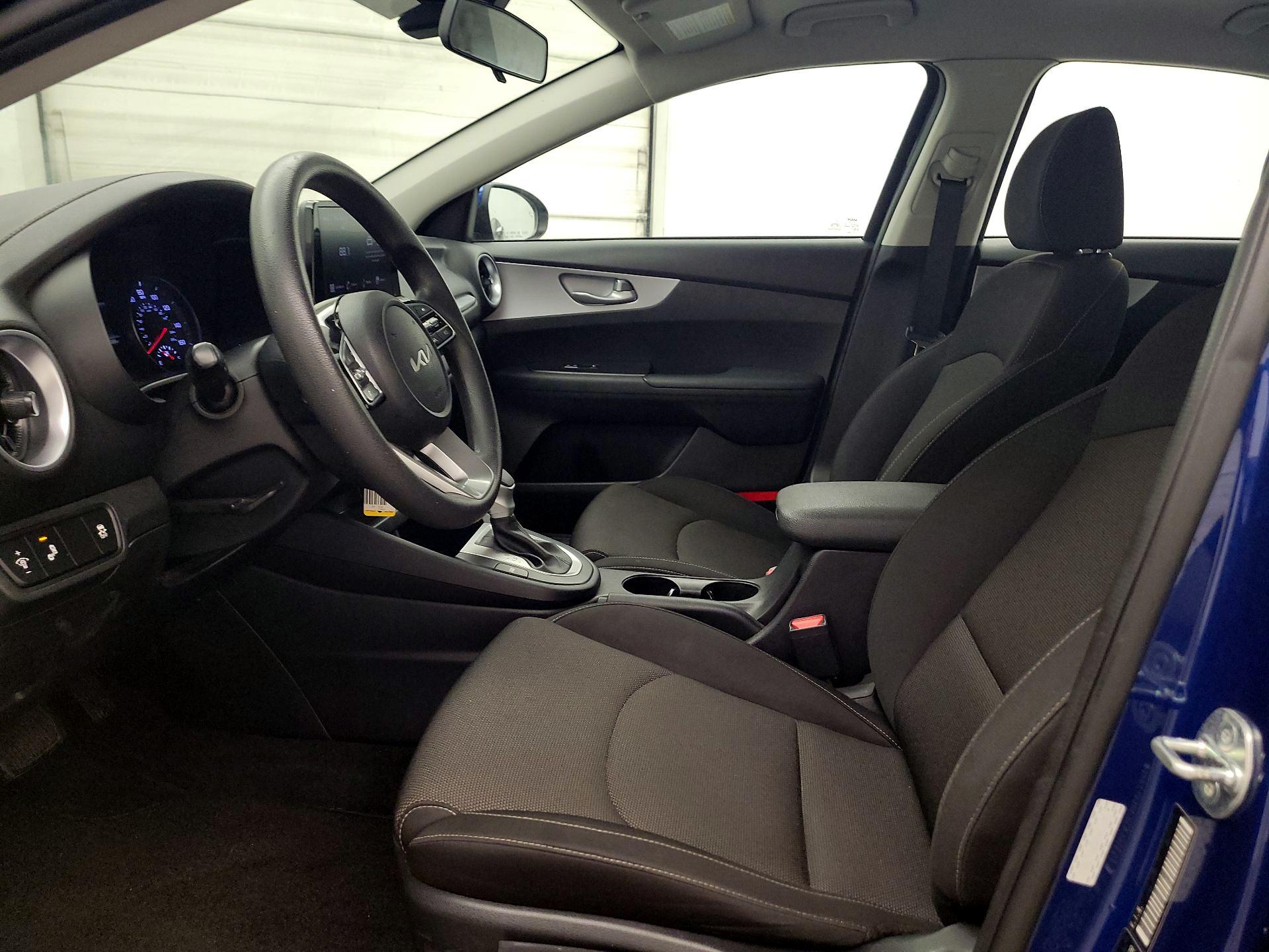 Thumbnail: 2023 Kia Forte - 11